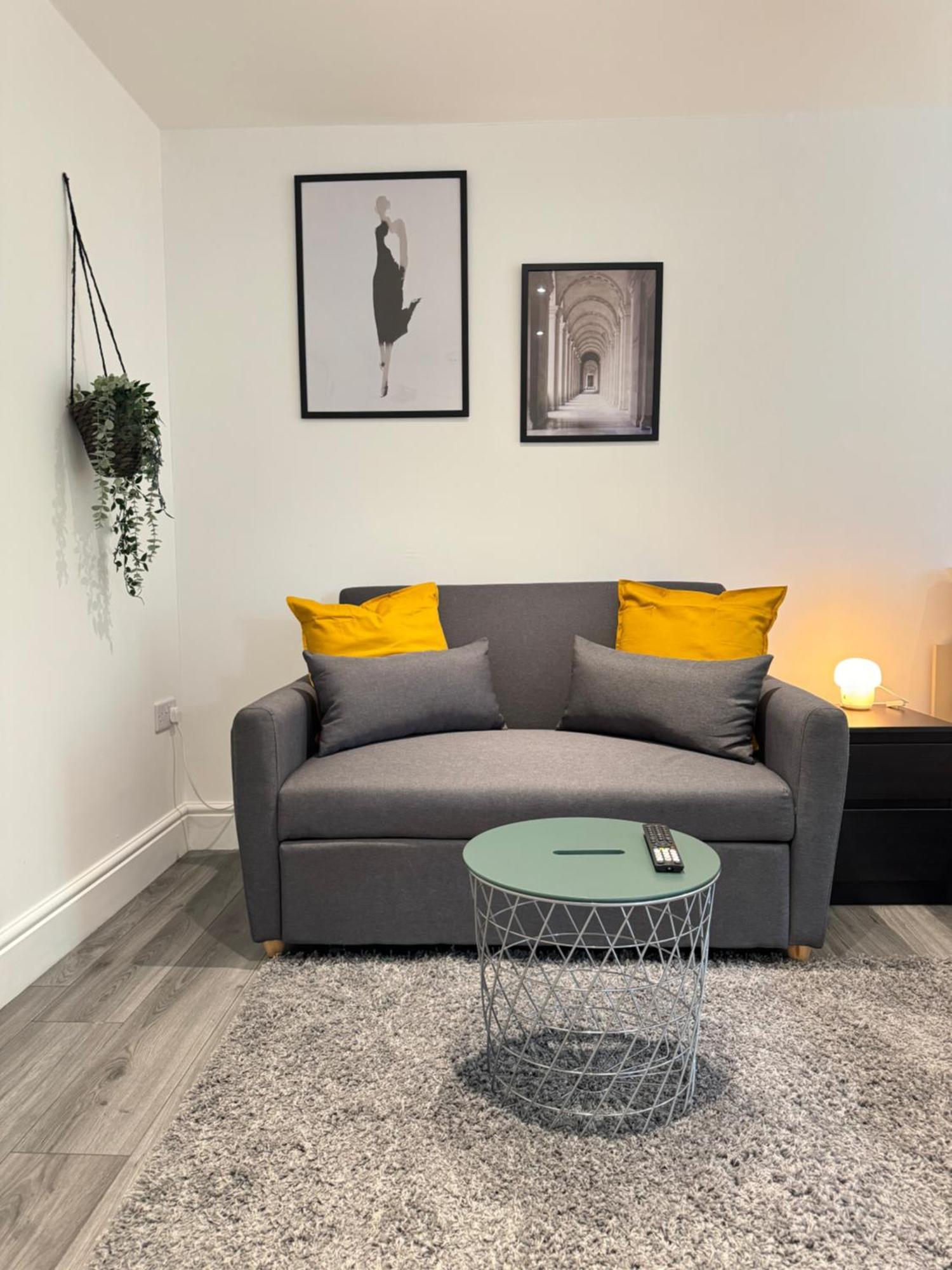 Gæstehus En-suite Bedroom For Up To 4! Sofa Bed - Near Stratford London