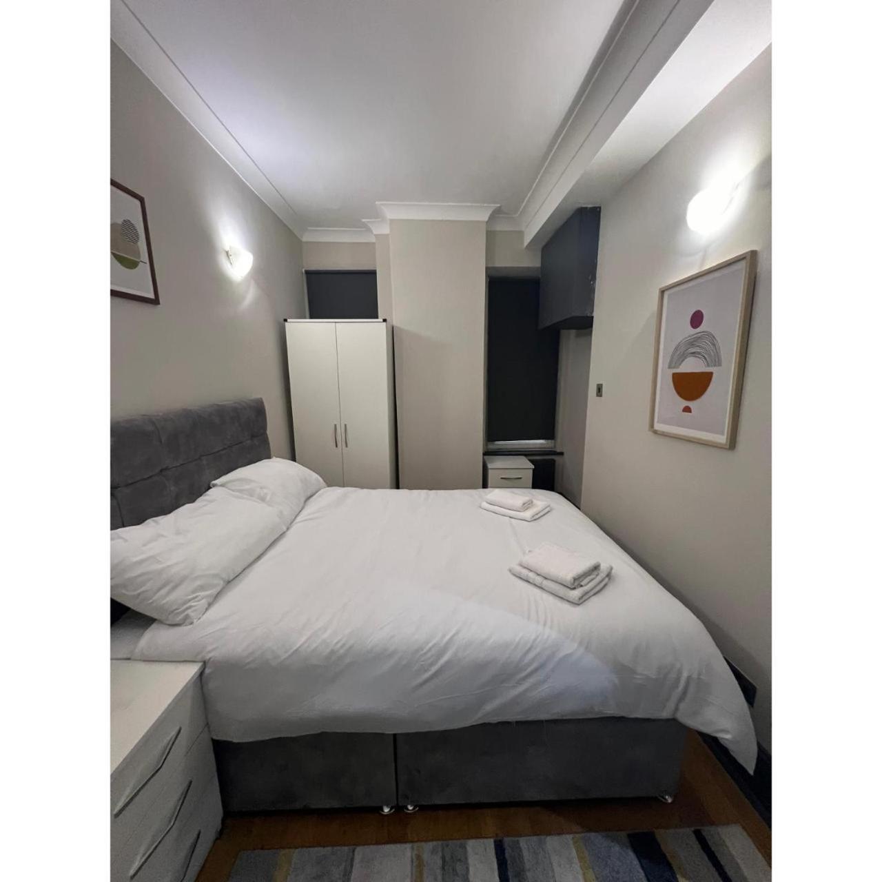 Fabulous 3 Bed Flat Near Edgware Road Station Lägenhet London