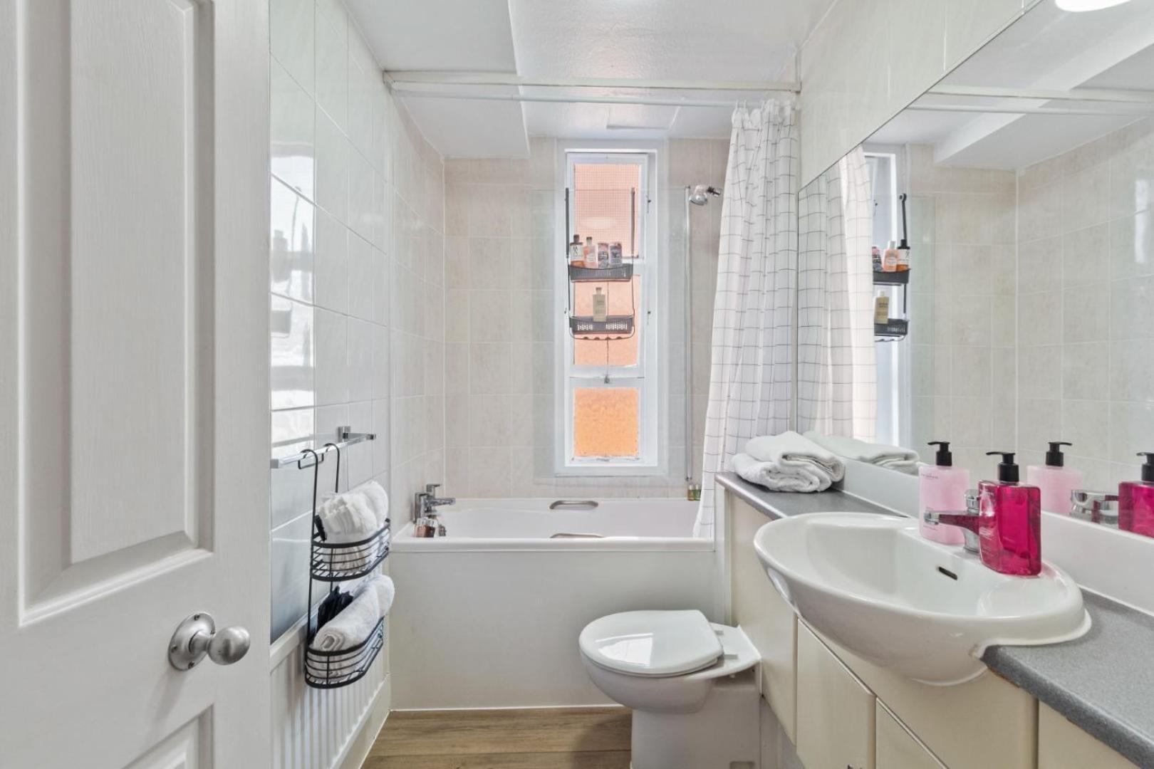 Luxury 2 Bed In The Heart Of Mayfair Your Stylish Retreat 4th Floor No Lift Appartamento