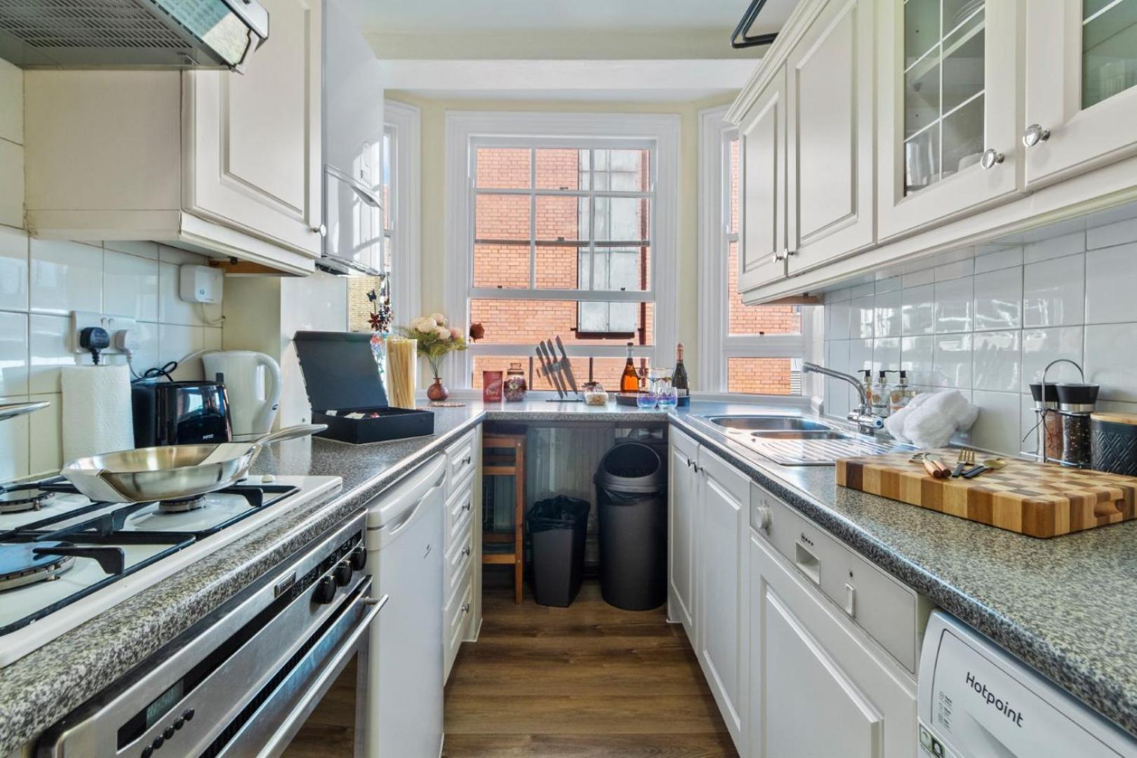 Appartement Luxury 2 Bed In The Heart Of Mayfair Your Stylish Retreat 4th Floor No Lift
