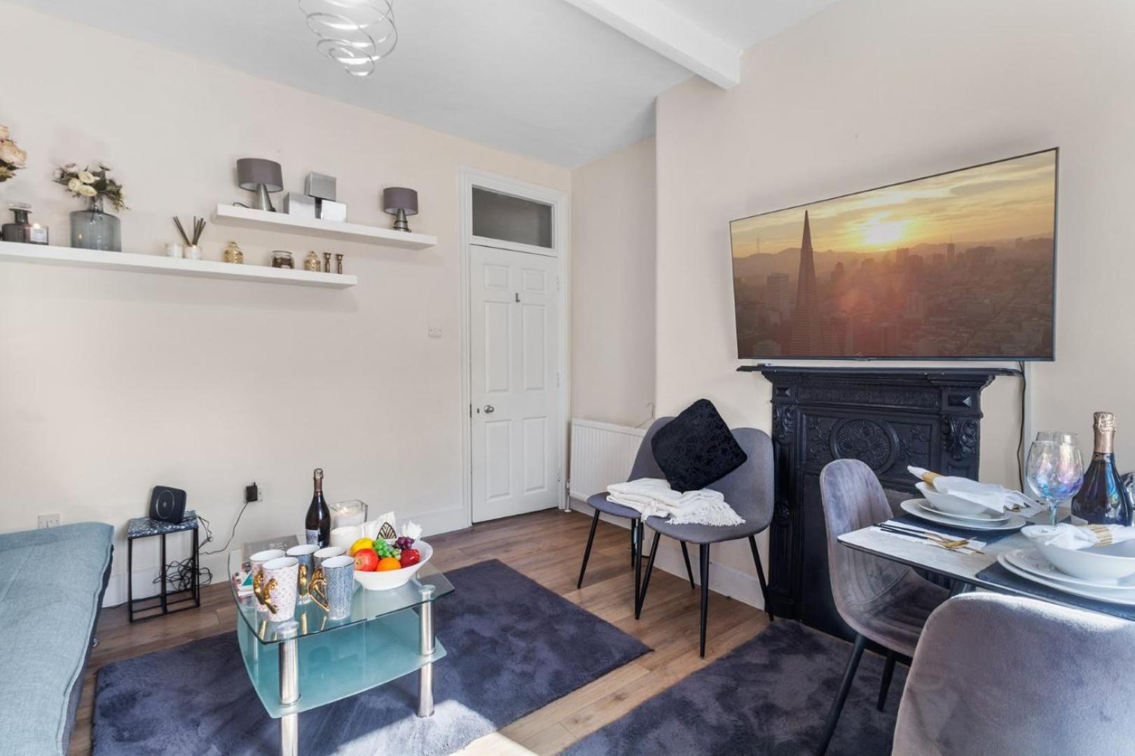 Appartement Luxury 2 Bed In The Heart Of Mayfair Your Stylish Retreat 4th Floor No Lift *