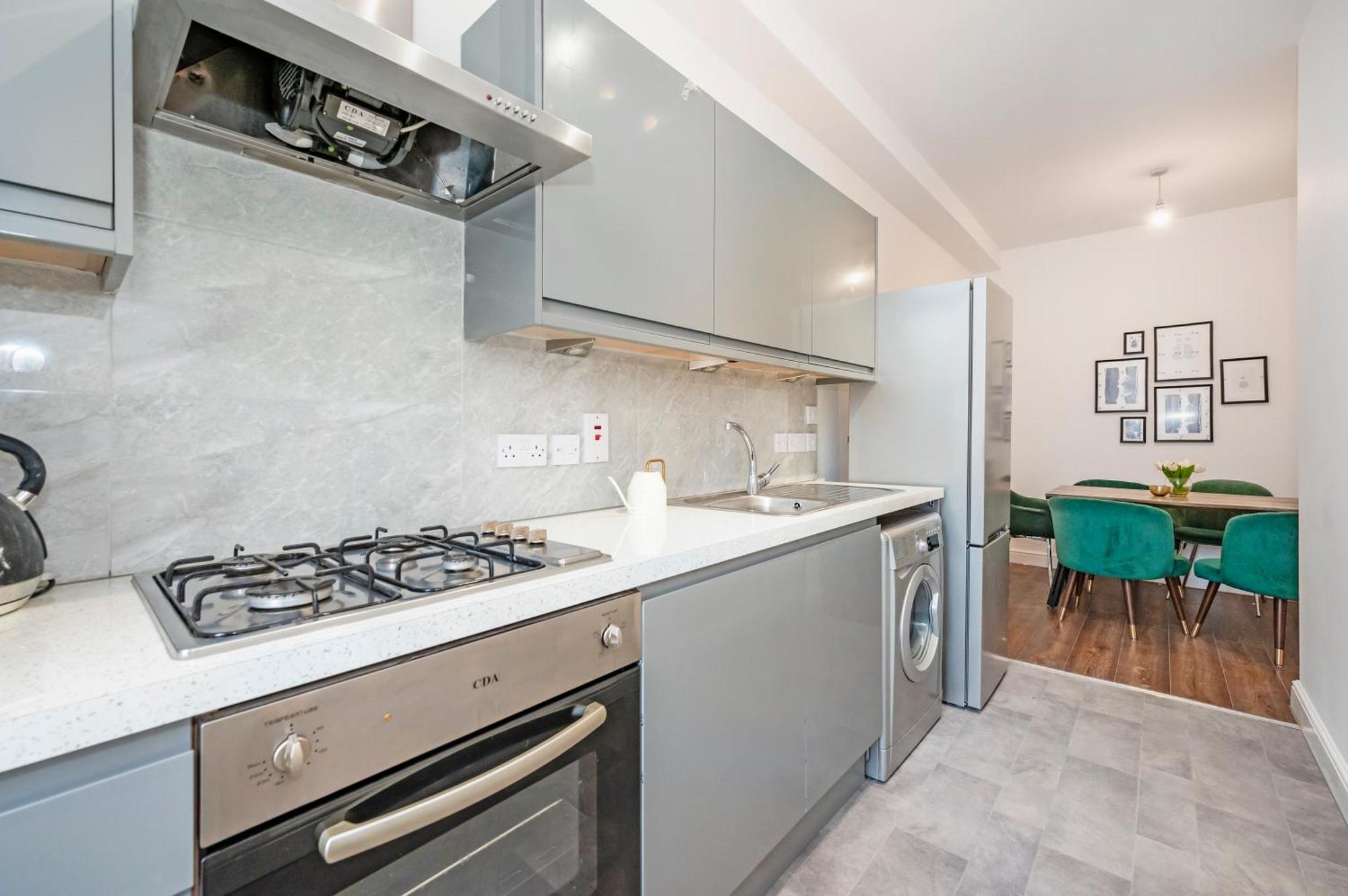 Beautiful Flat Near The Center 11 Min By Tube Londres