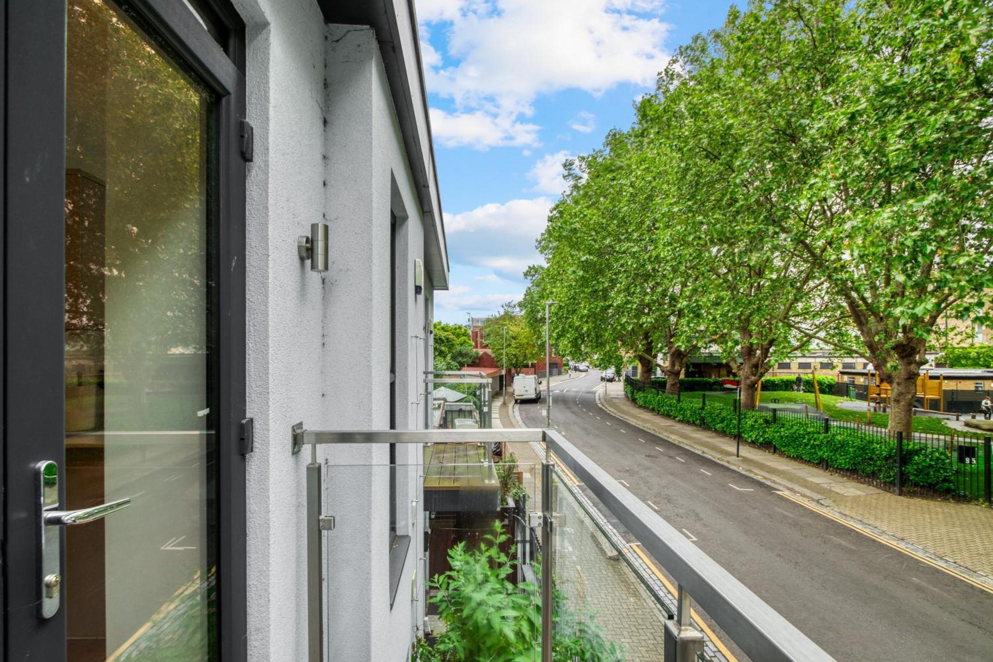 Sleek Modern Wimbledon * London