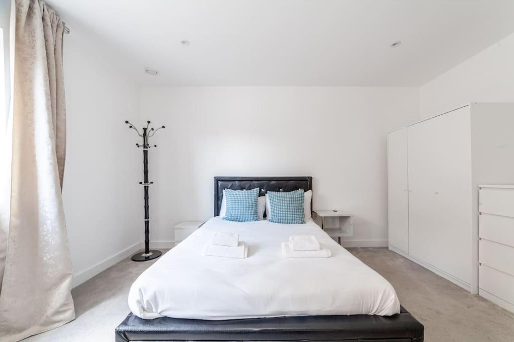 Apartment Stunning 5-bedroom Retreat In The Heart Of London