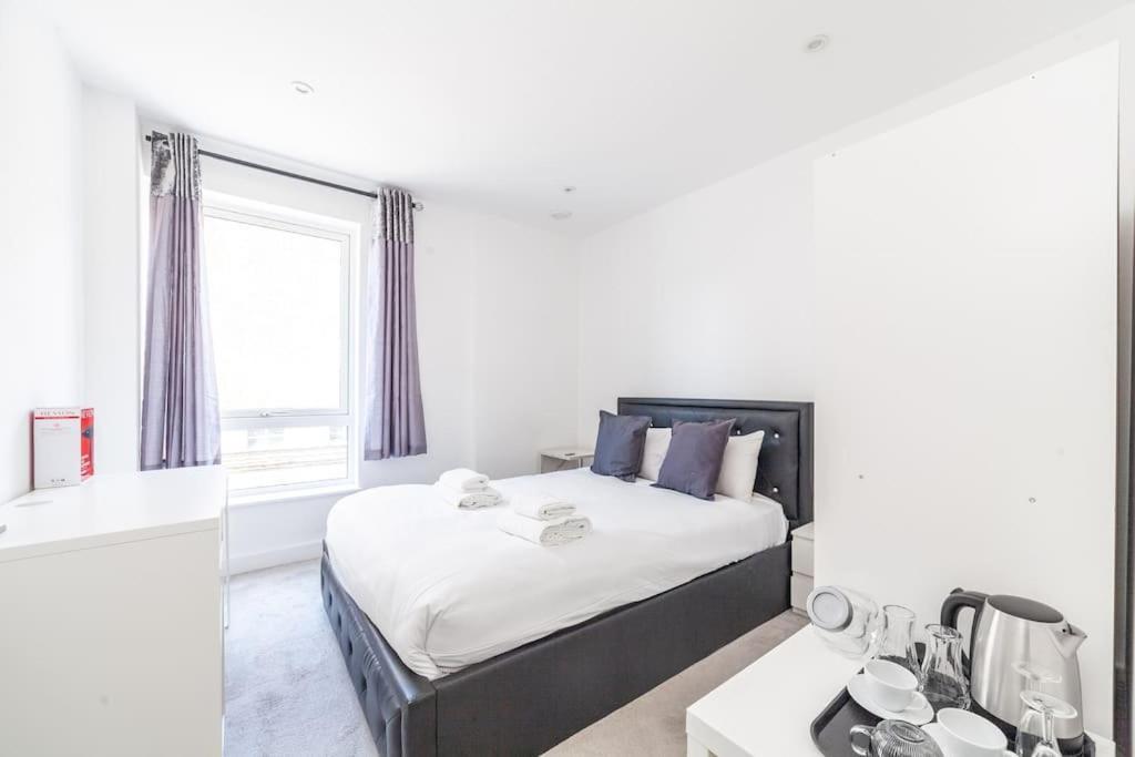 Stunning 5-bedroom Retreat In The Heart Of Apartment *