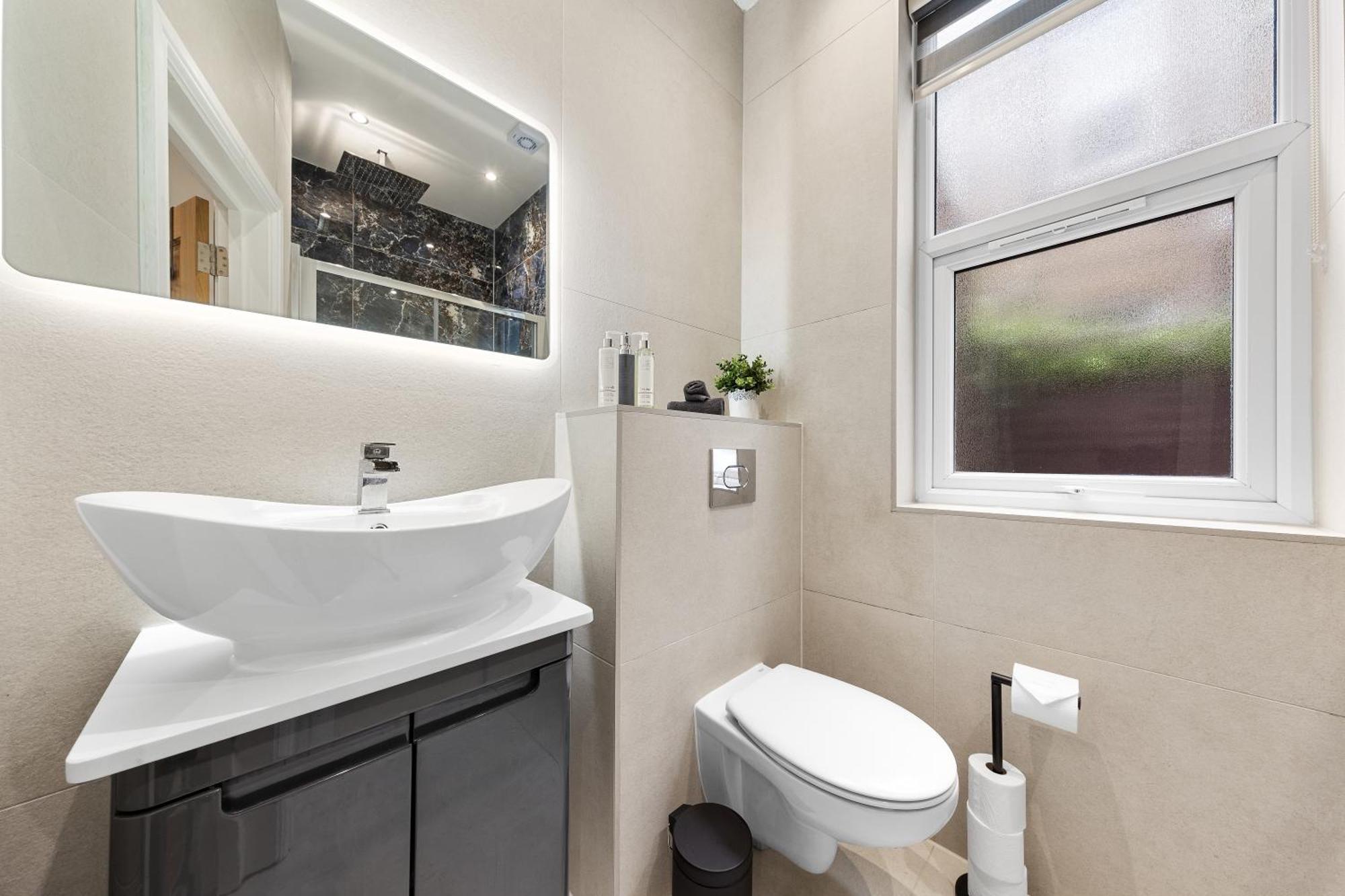 Apartment Modern In Shepherds Bush, Near Westfield