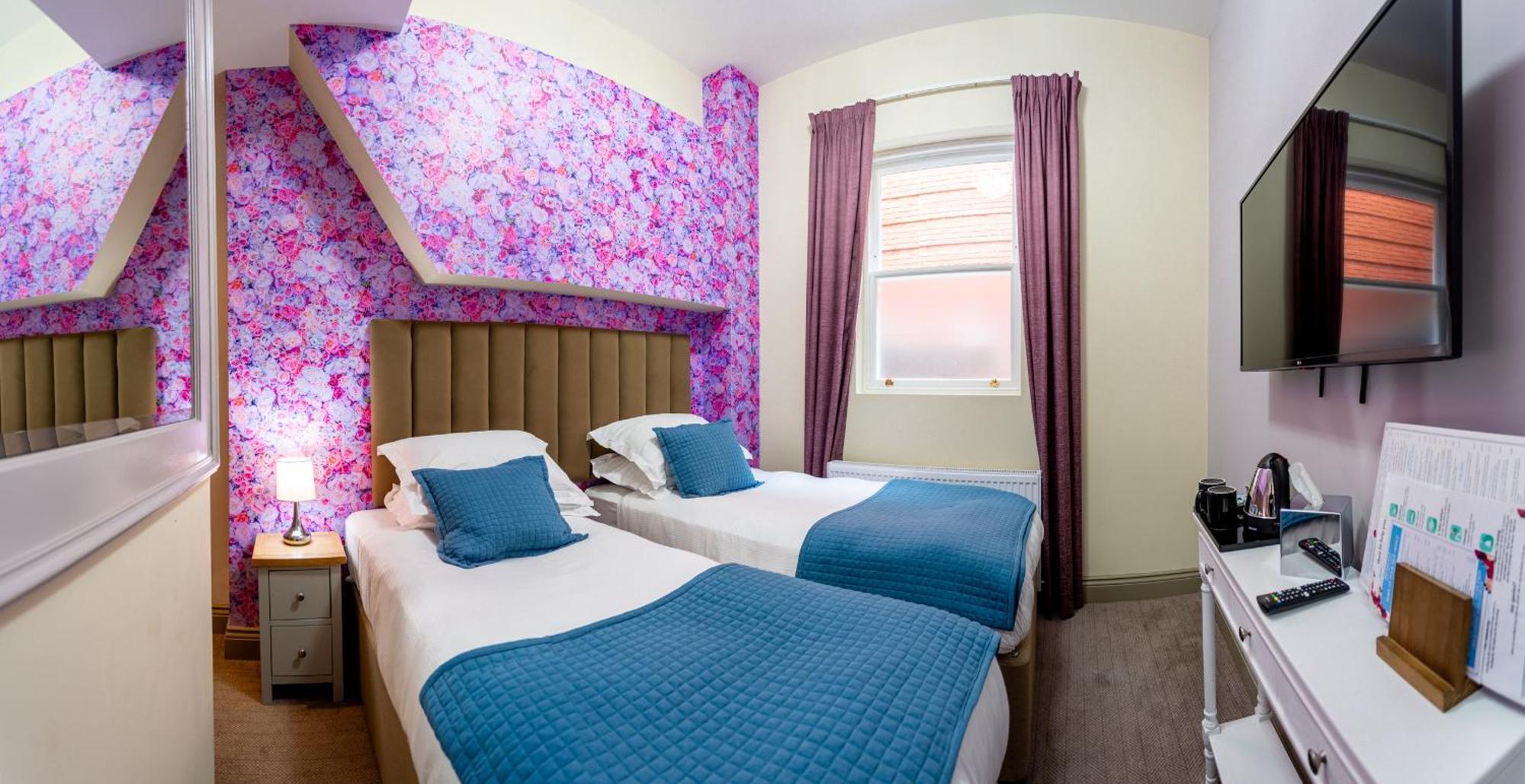 The Griffin Belle Vauxhall 3* London