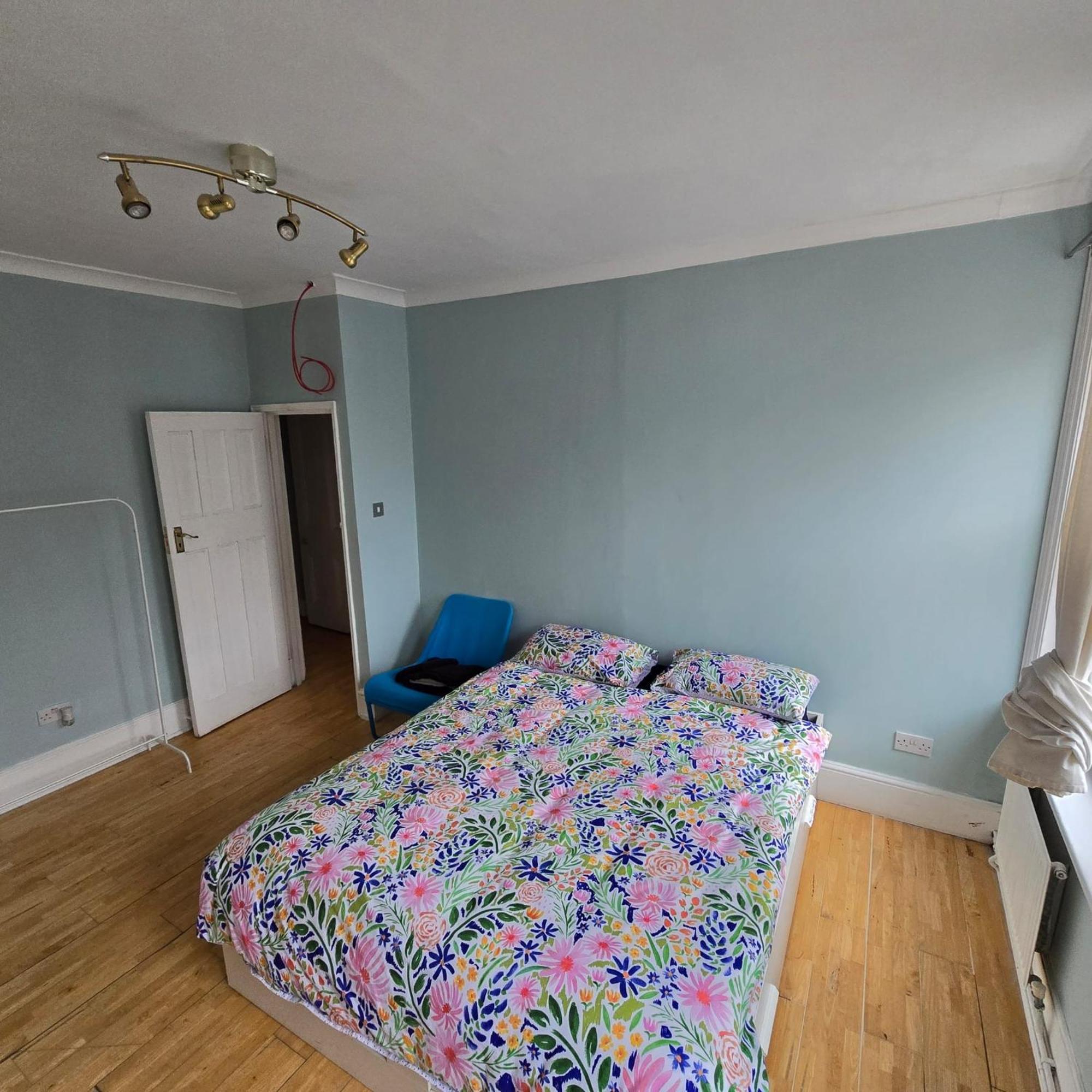 Marylebone- High Street Flat Perfect Location Apartment London