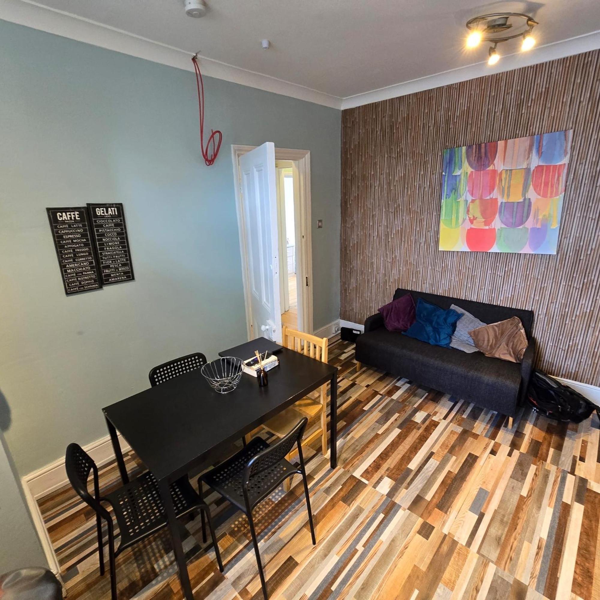 Marylebone- High Street Flat Perfect Location Apartment London