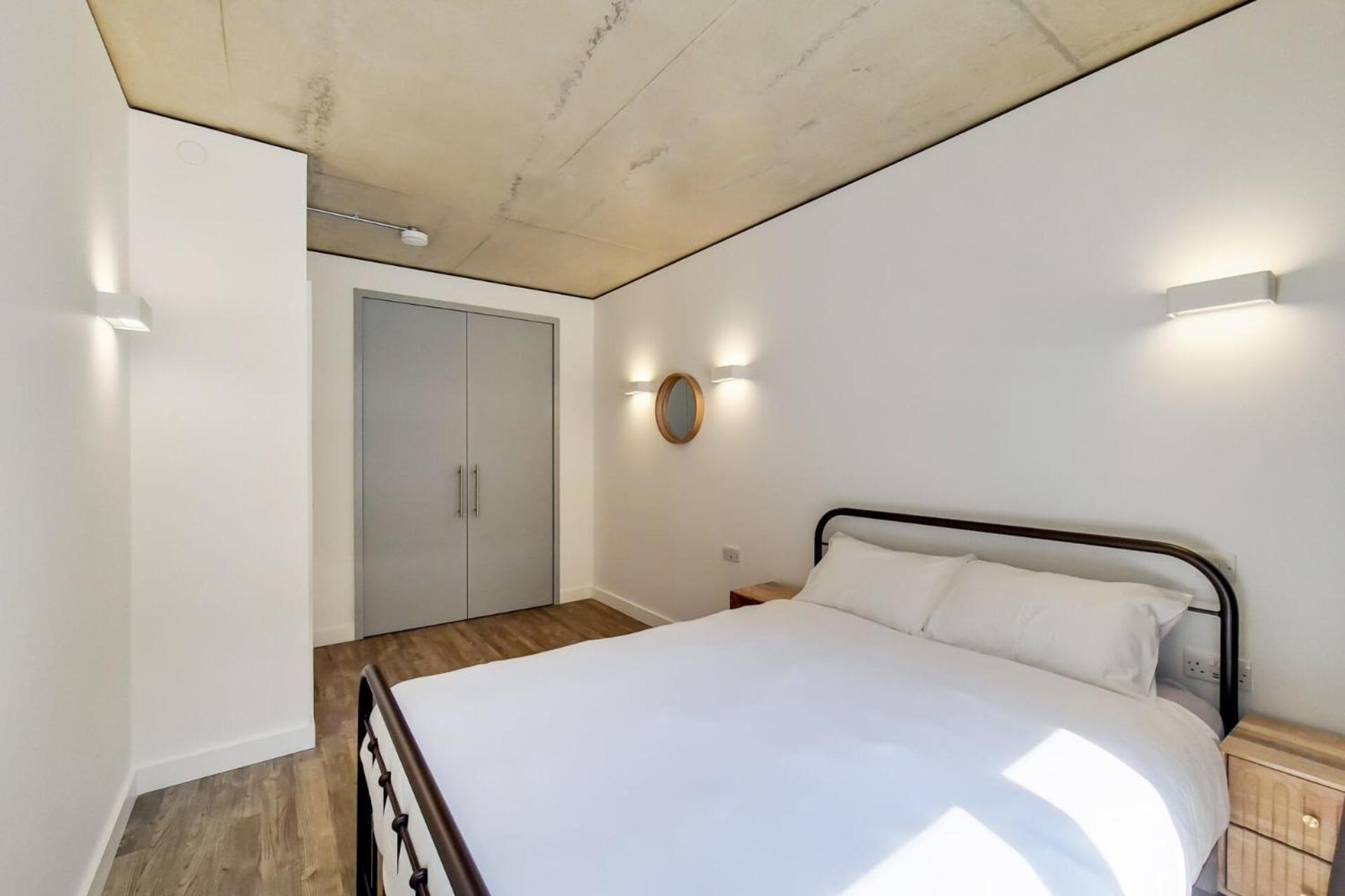 Botanical-inspired At Repton Gardens Right In The Heart Of Wembley Park * Londres