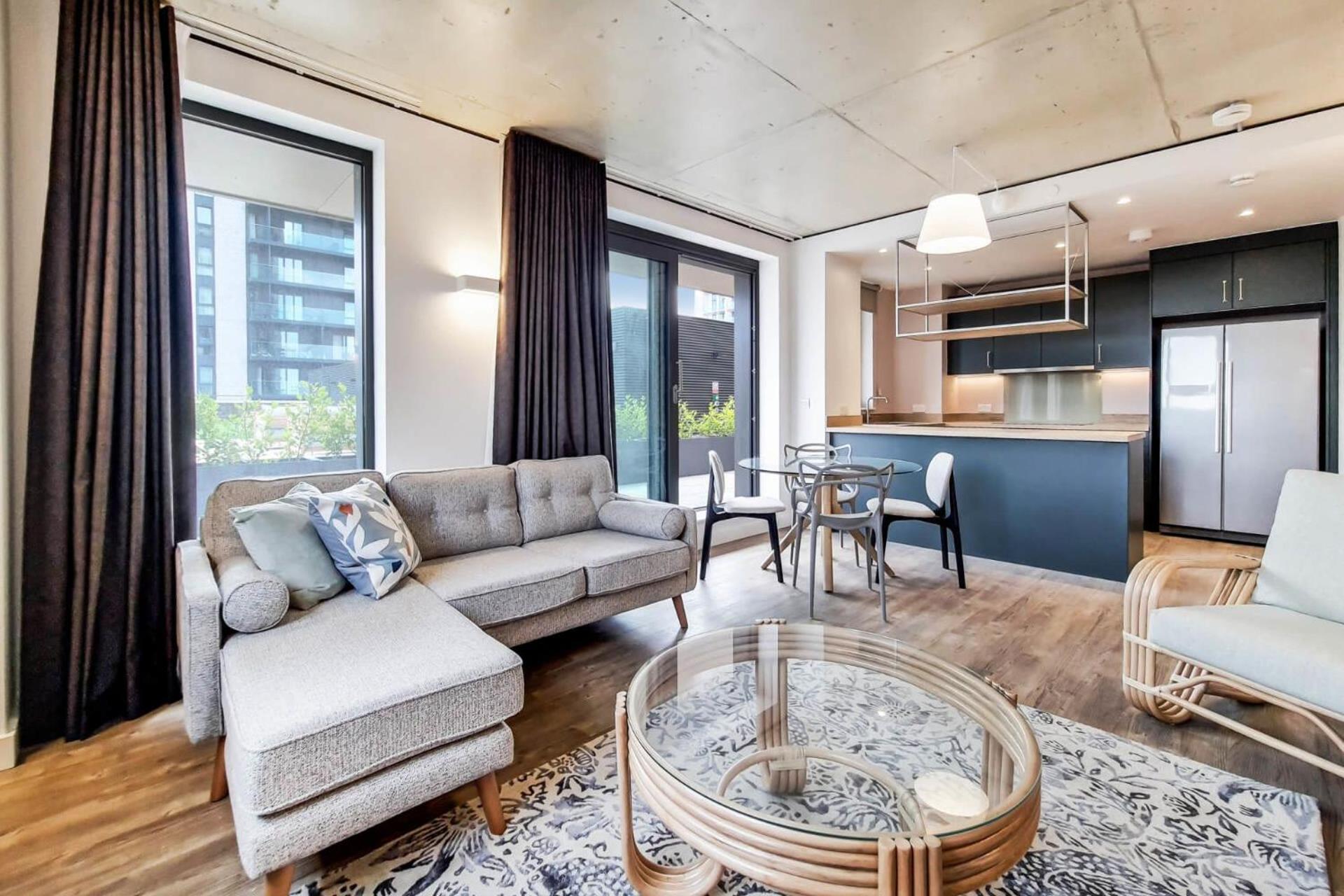 Botanical-inspired At Repton Gardens Right In The Heart Of Wembley Park * Londres