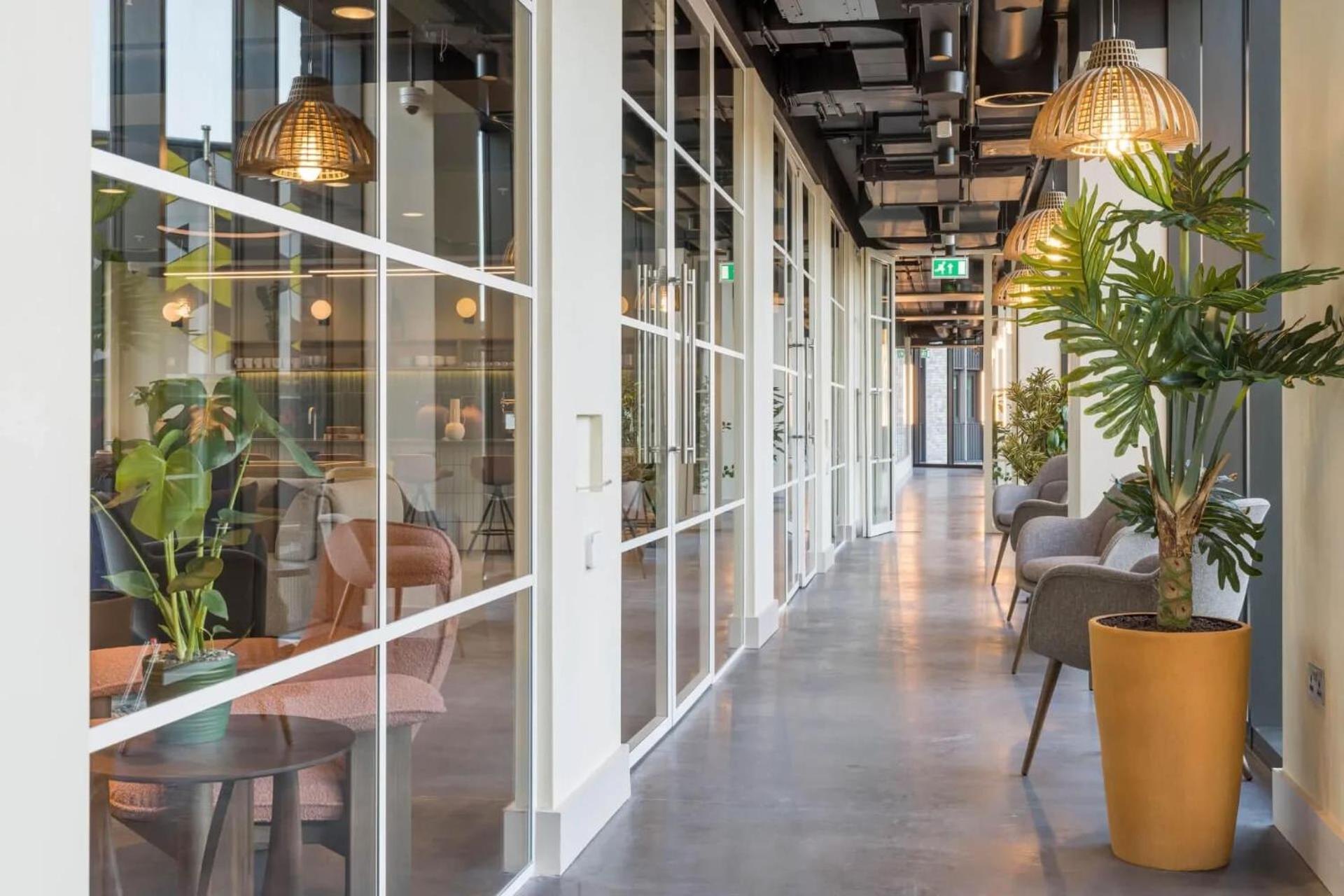 Botanical-inspired At Repton Gardens Right In The Heart Of Wembley Park Lägenhet *