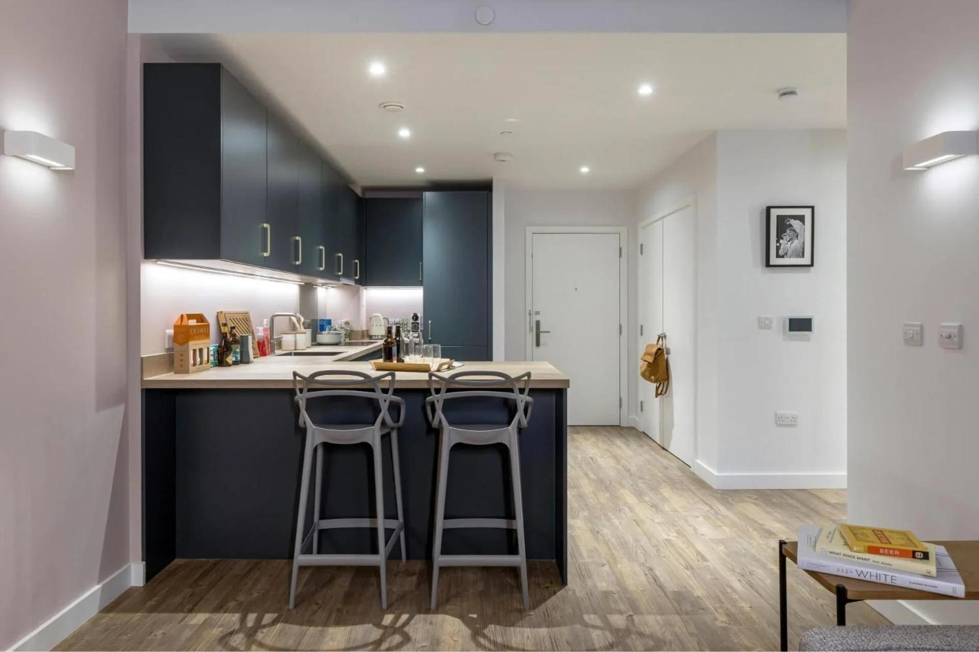 Botanical-inspired At Repton Gardens Right In The Heart Of Wembley Park * Londres
