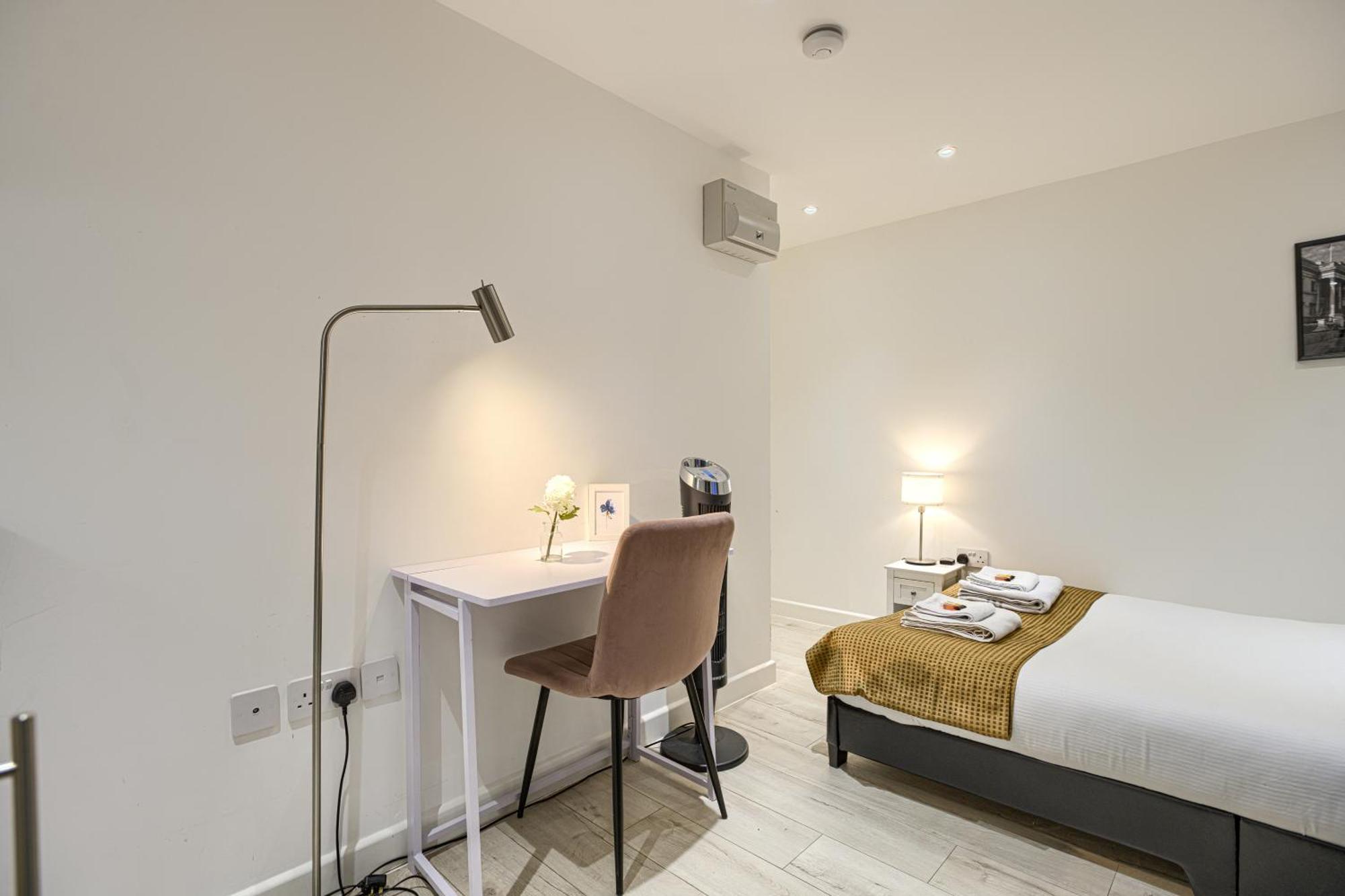Lägenhet The Finsbury Deluxe London