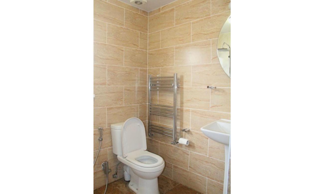 Vakantiehuis 3 Bedroom House,4beds, 2 Baths Ilford ,12 Mins To Stratford *