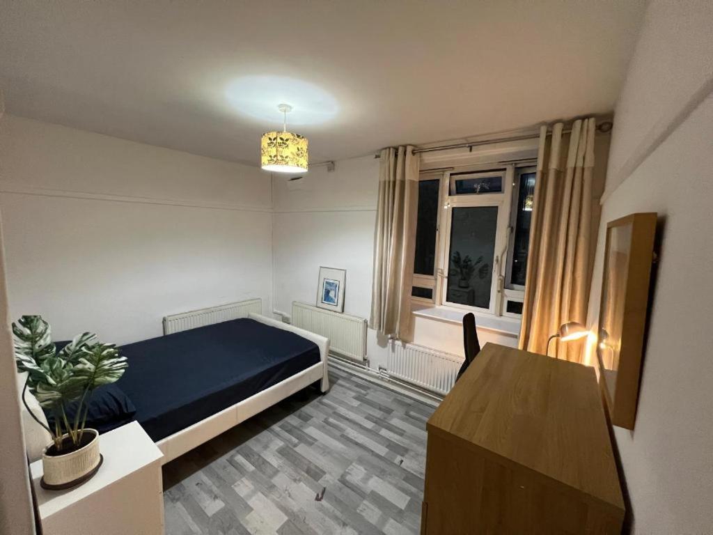 Gasthuis Aldgate East R2