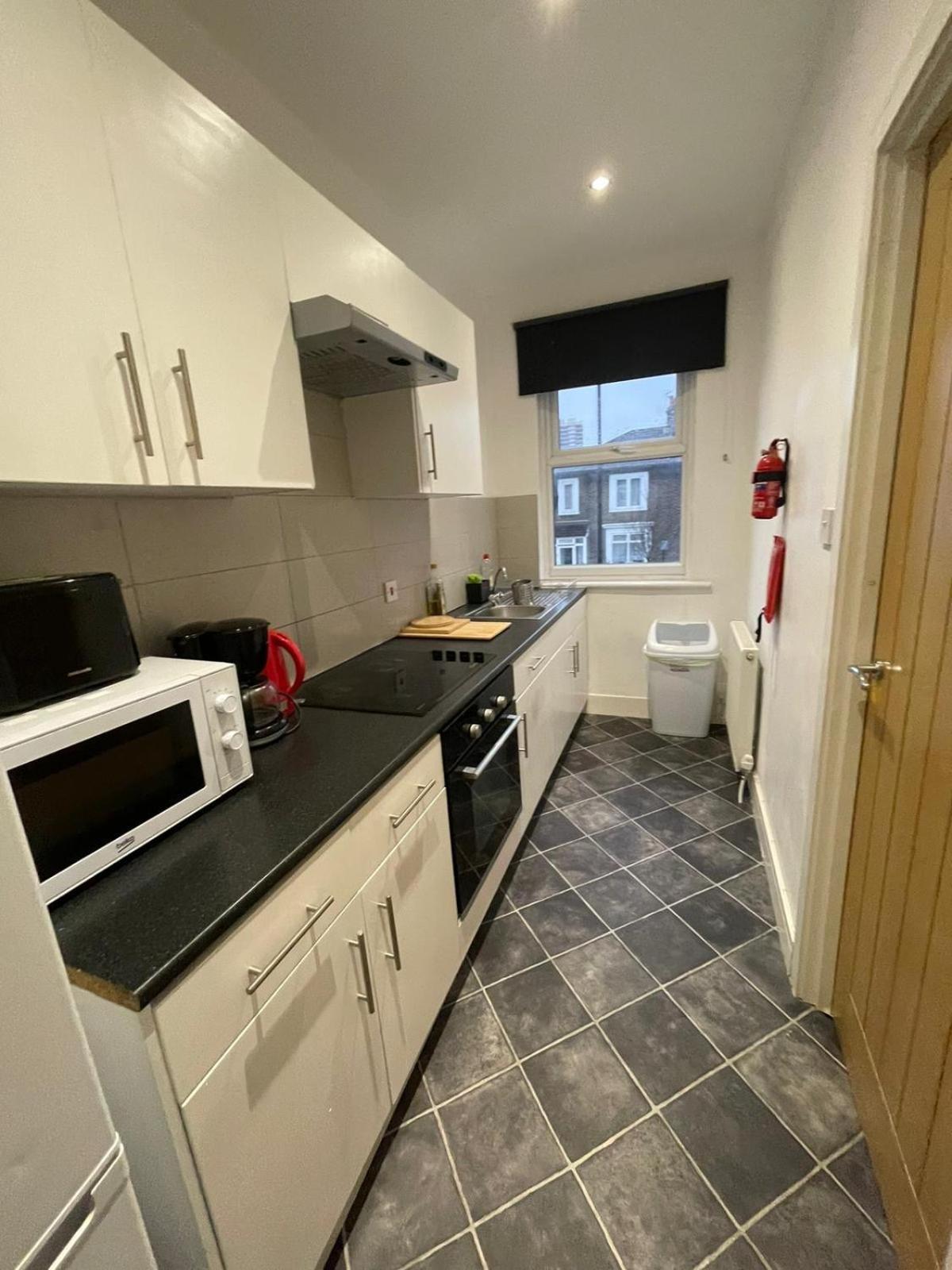 Gasthuis Cozy En-suite Near Stratford *