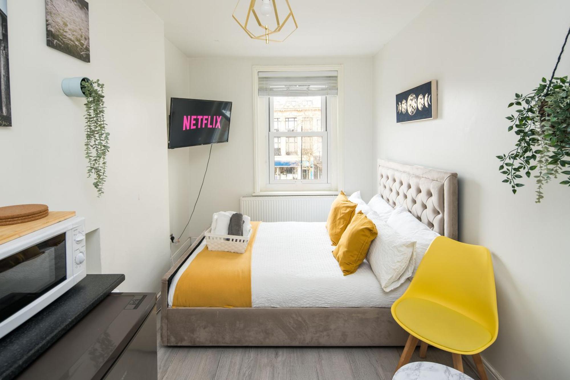Spacious For Up To 4! Sofa Bed Appartamento