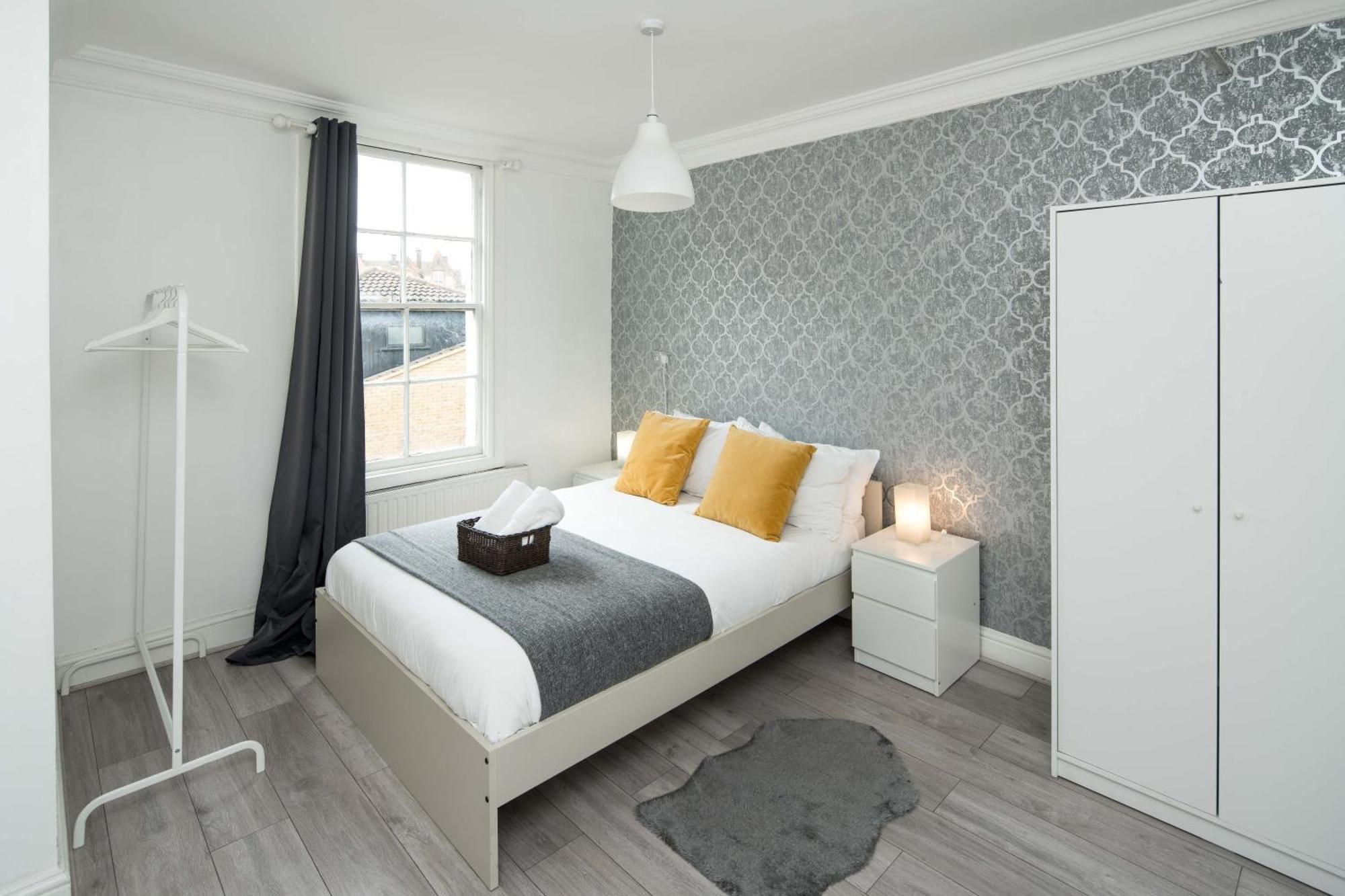 Gasthof Private Double Shared Bathroom Near Centre London