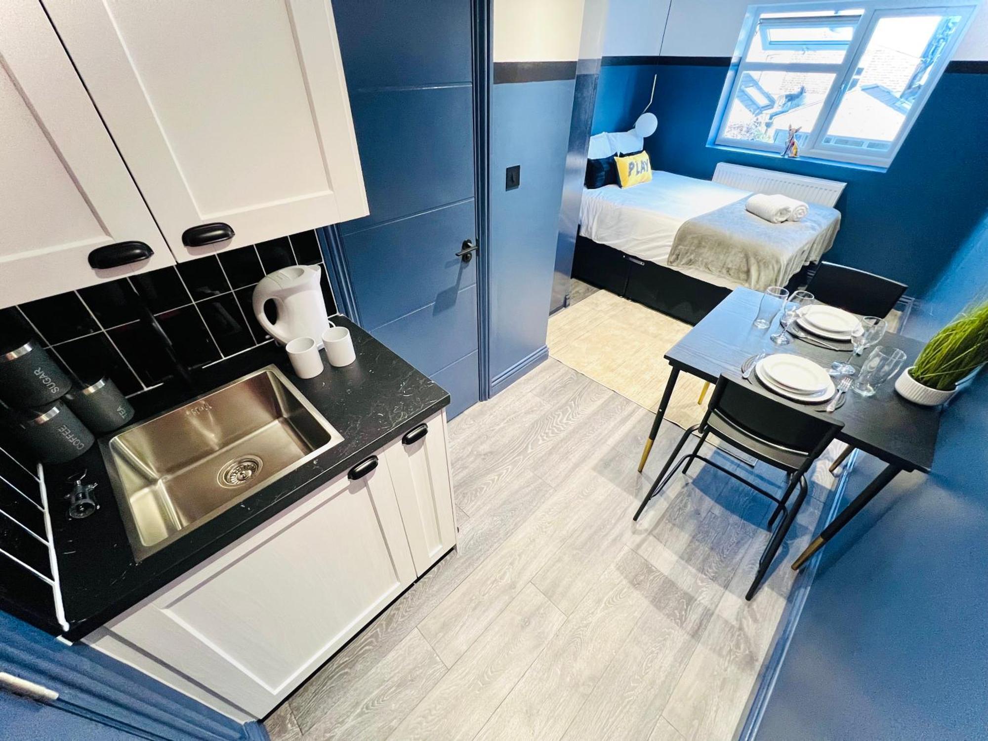 61 Studio, Ideal For Tourists High Recommend!!! * Londra