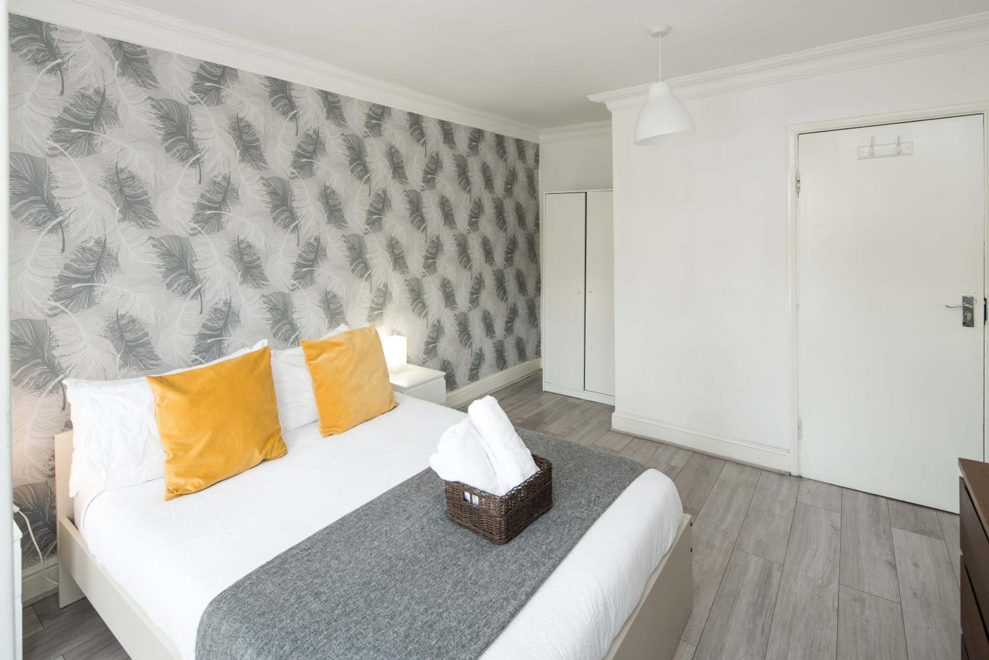 Private Double Shared Bathroom Near Centre Gasthof *