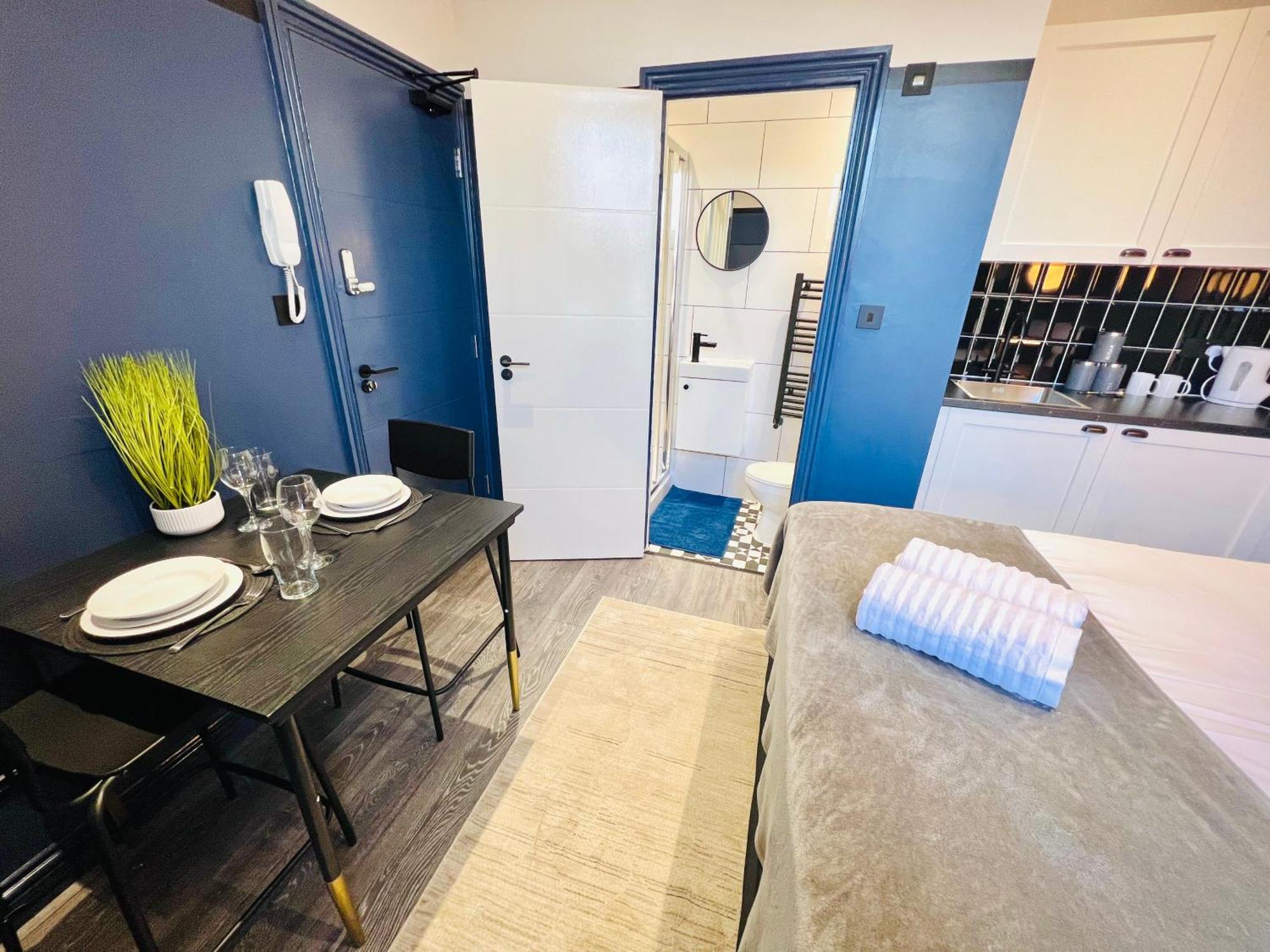 61 Studio, Ideal For Tourists High Recommend!!! Londra