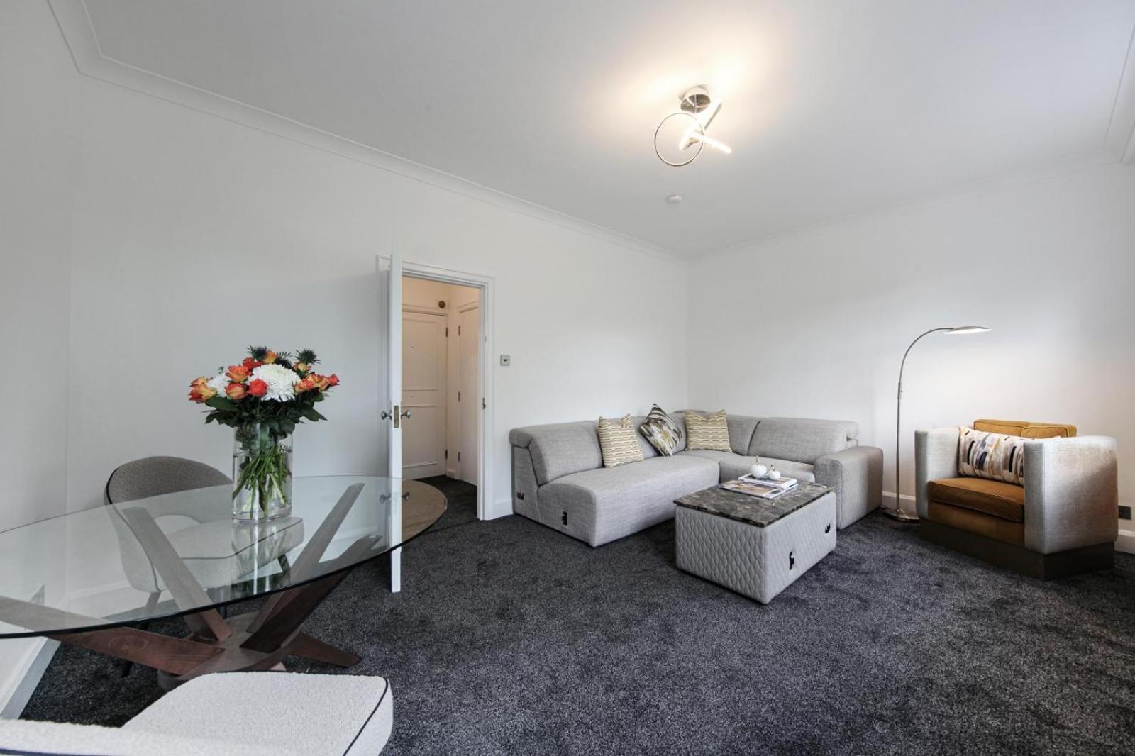 Park Lane Apartment London