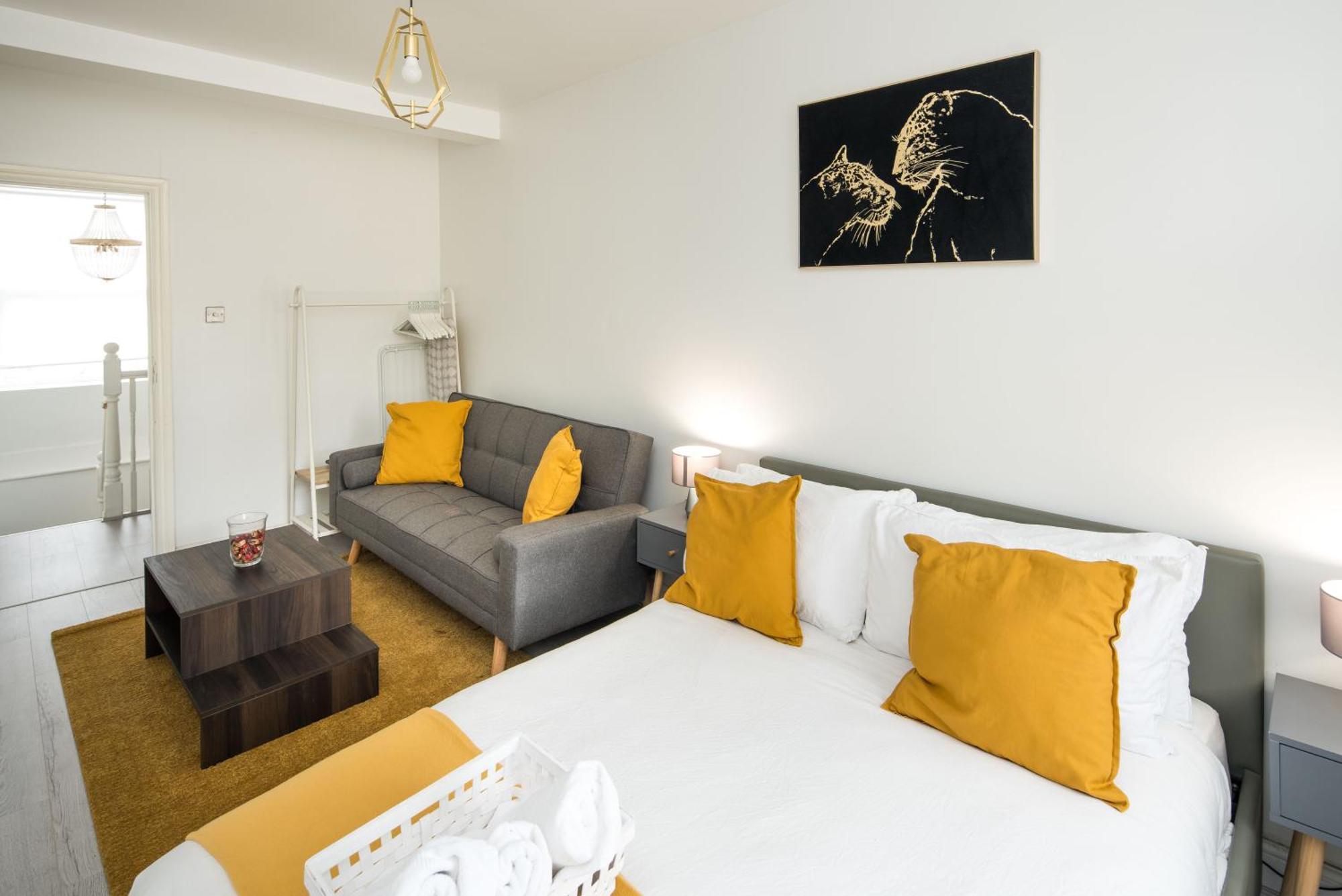 Appartamento Spacious For Up To 4! Sofa Bed *