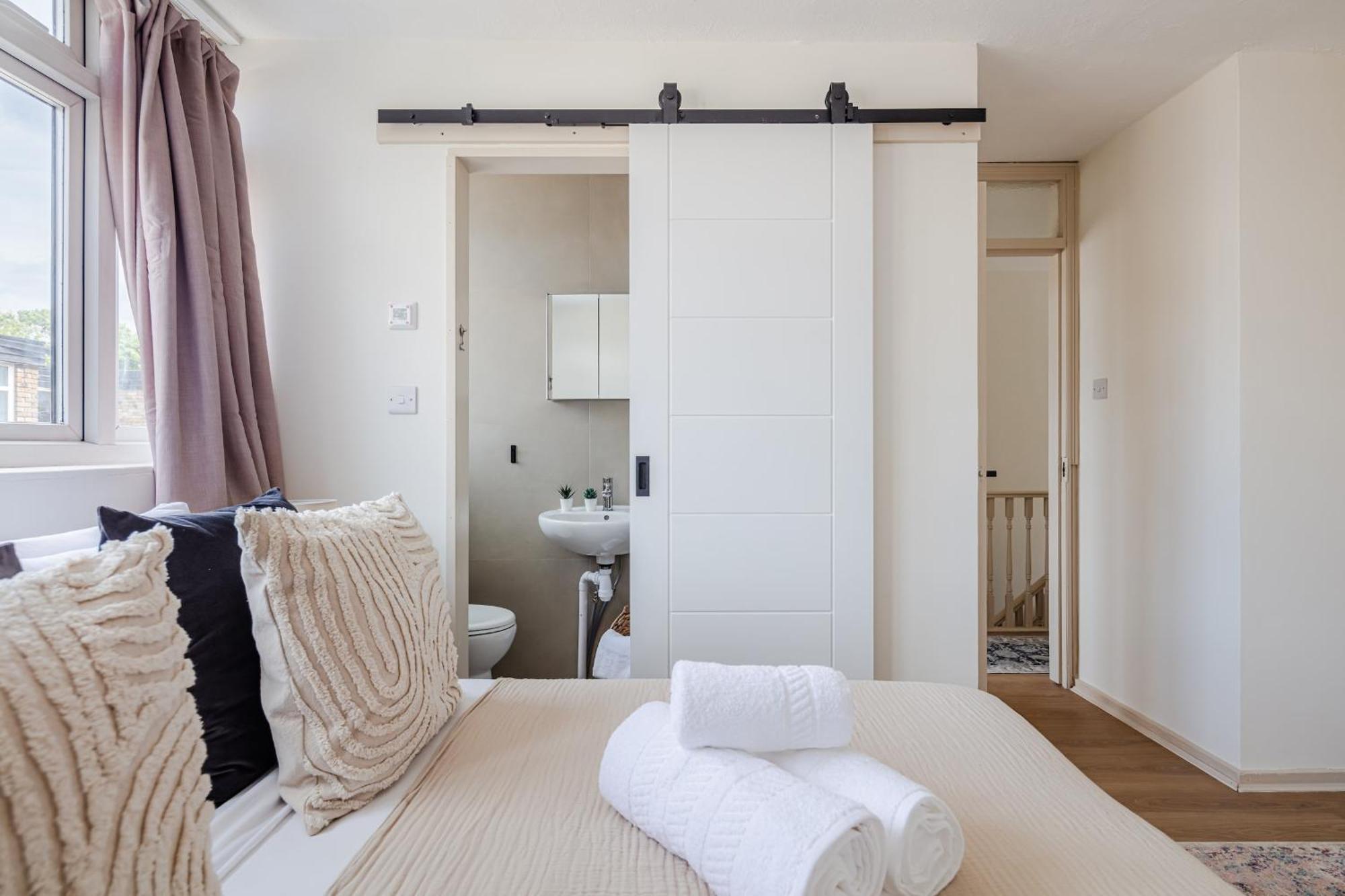 Leilighet River Thames & Tate Britain - 4br With Patio - Cityapartmentstay London