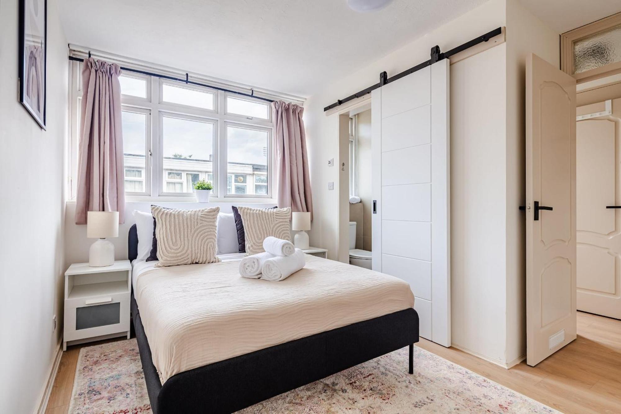 River Thames & Tate Britain - 4br With Patio - Cityapartmentstay Leilighet