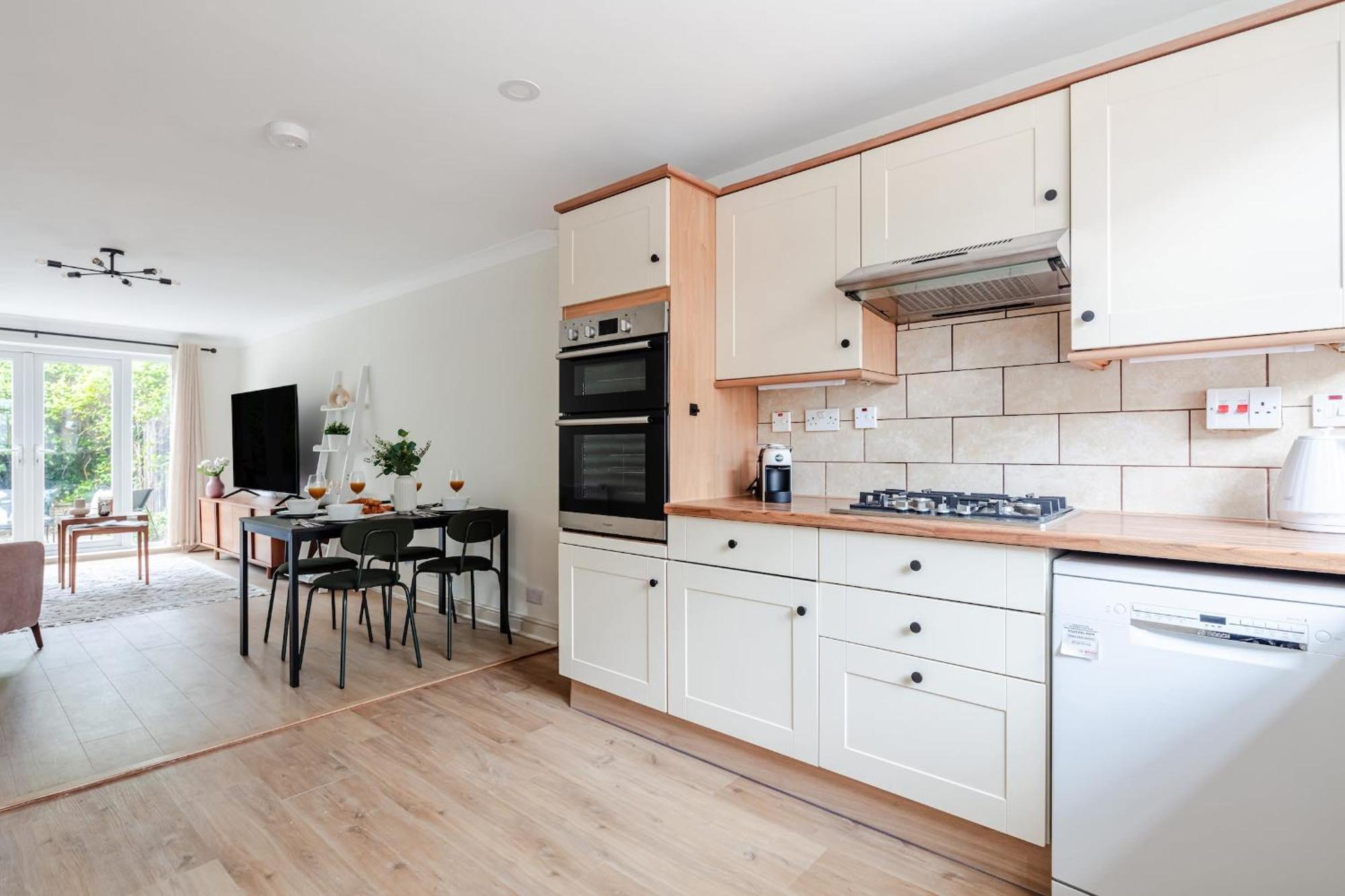 Leilighet River Thames & Tate Britain - 4br With Patio - Cityapartmentstay London