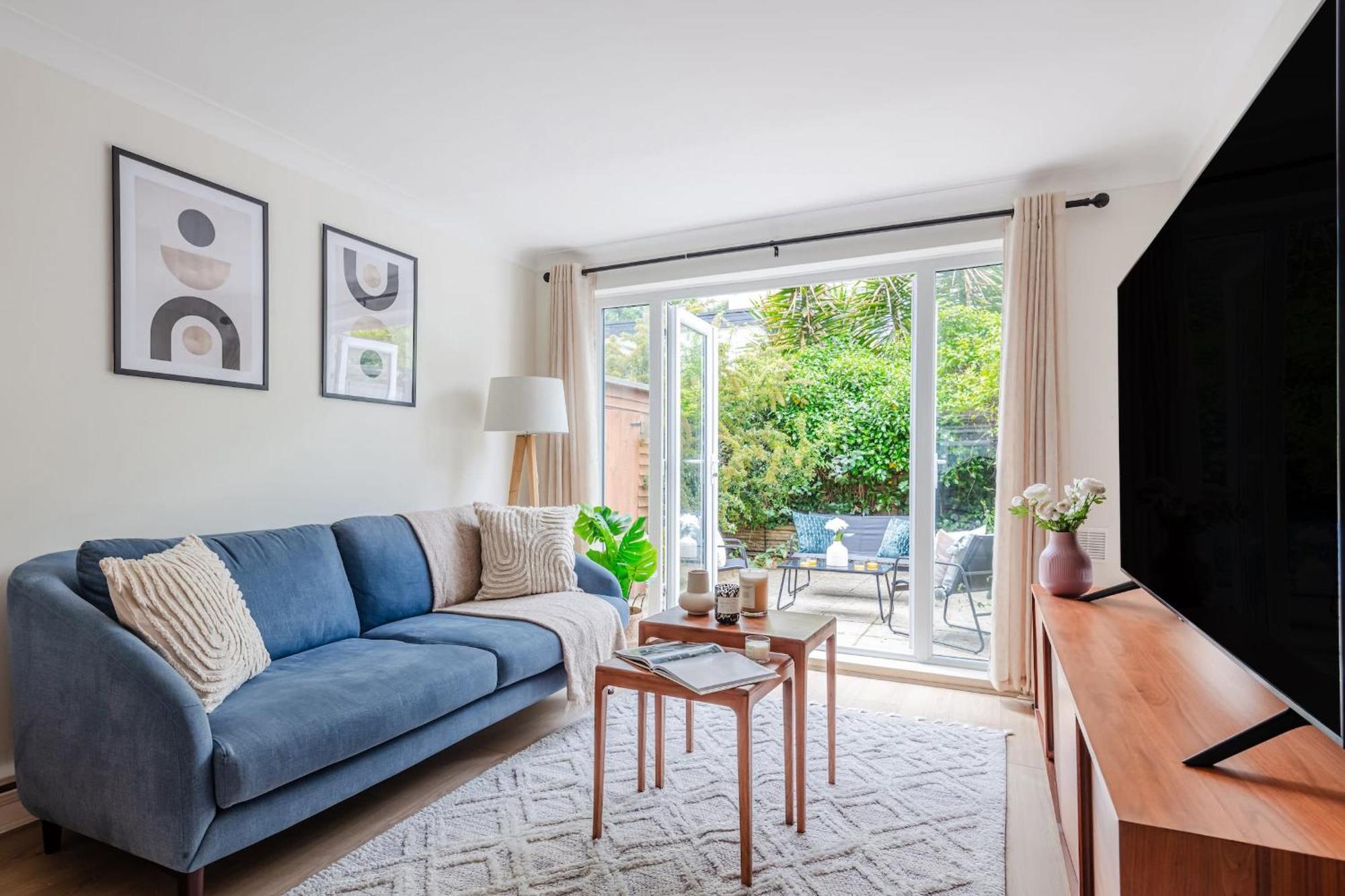 River Thames & Tate Britain - 4br With Patio - Cityapartmentstay Leilighet London