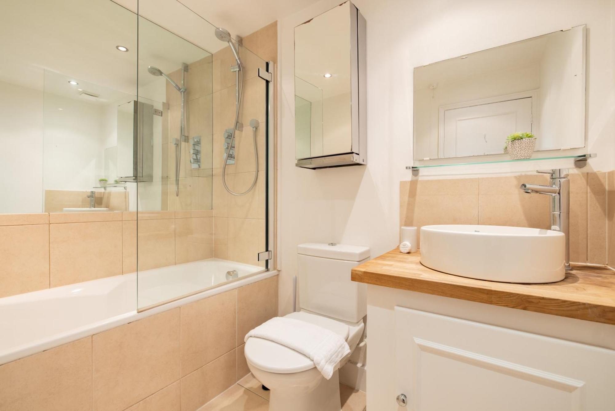 The Victoria London