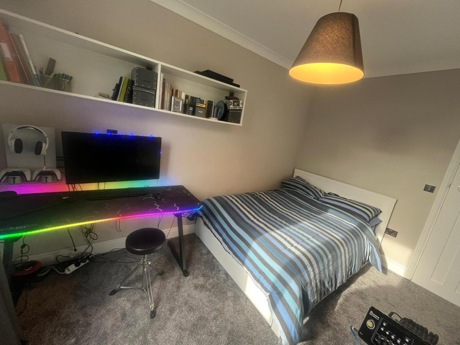 Three Bedroom Family With Garden In Walthamstow London