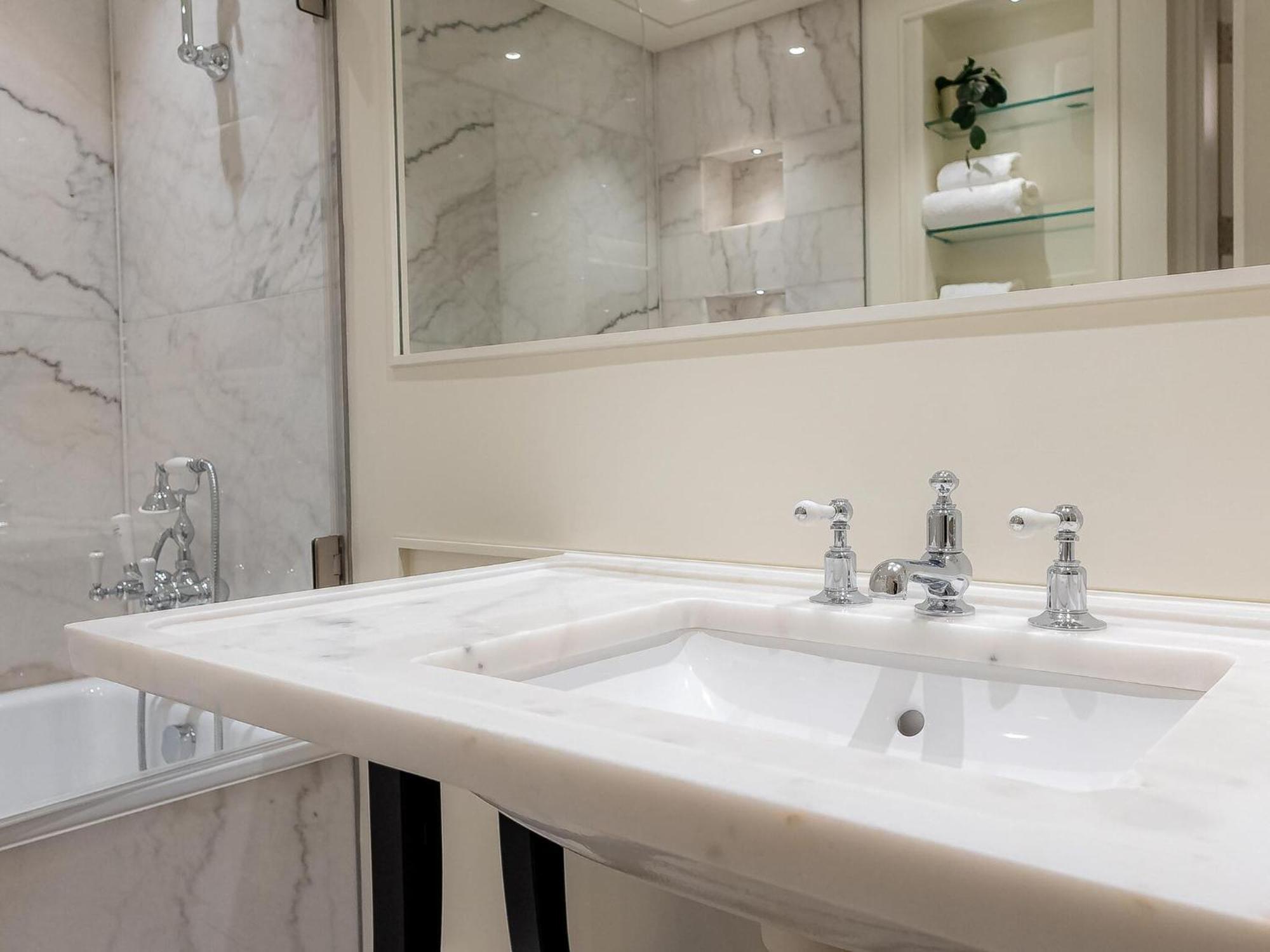 Modern Deluxe Five Bedroom House Near Chalk Farm Station By Belvilla Appartement *