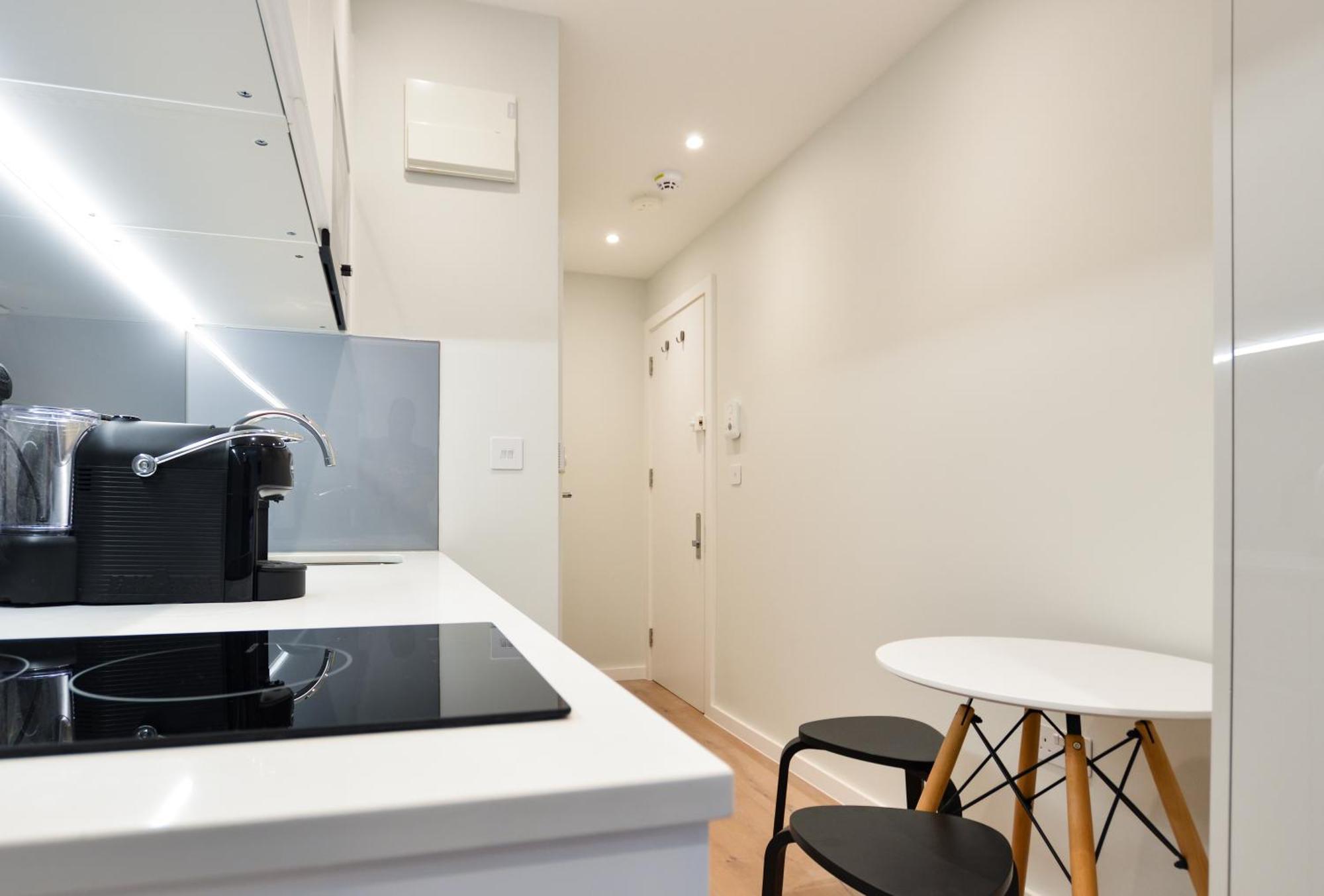 Regents Serviced By Stayprime Appartement *