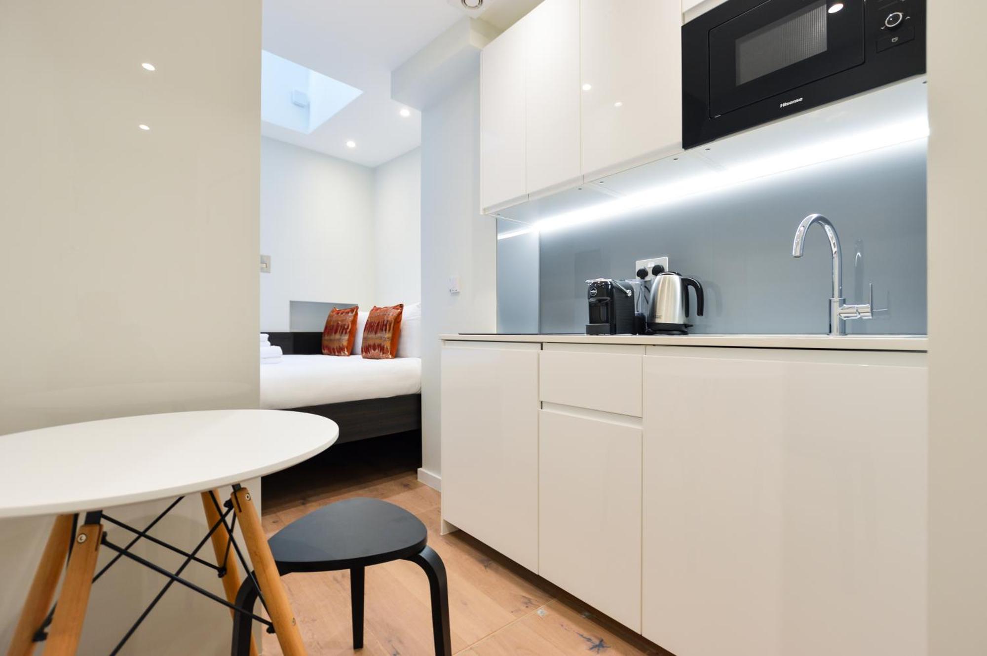 Regents Serviced By Stayprime Londra