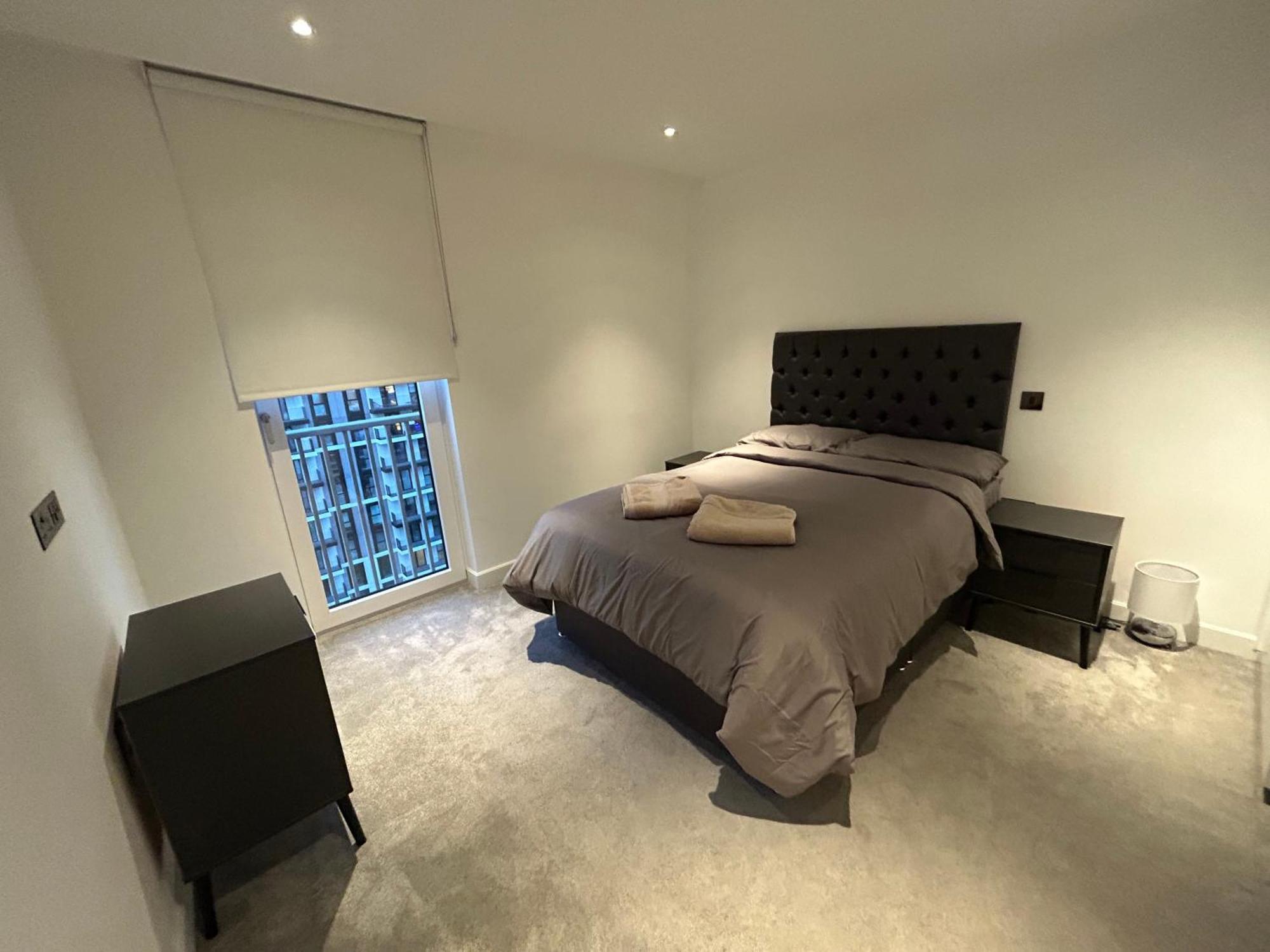 Luxury 2 Bed 2 Bath Modern Flat In White Lägenhet *