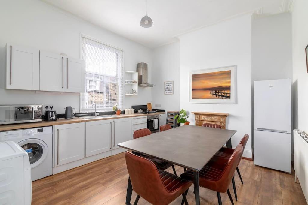 Apartment Modern 3-bedroom Haven In Vibrant Brixton