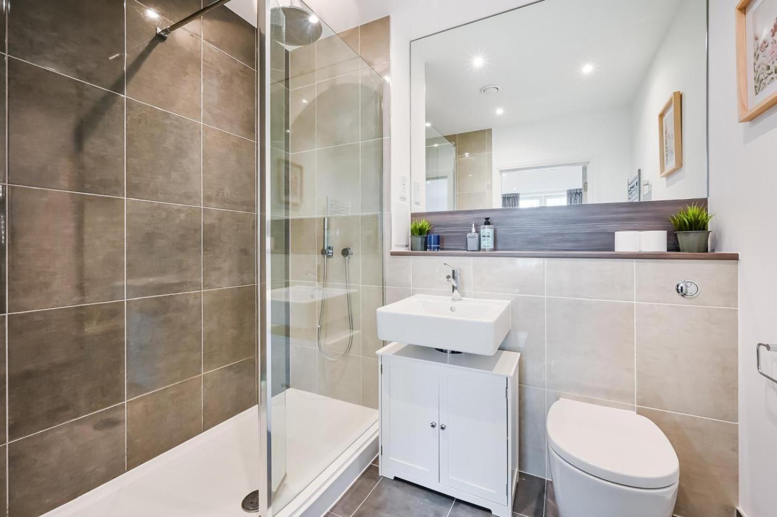 Lägenhet Luxury 2 Bed London