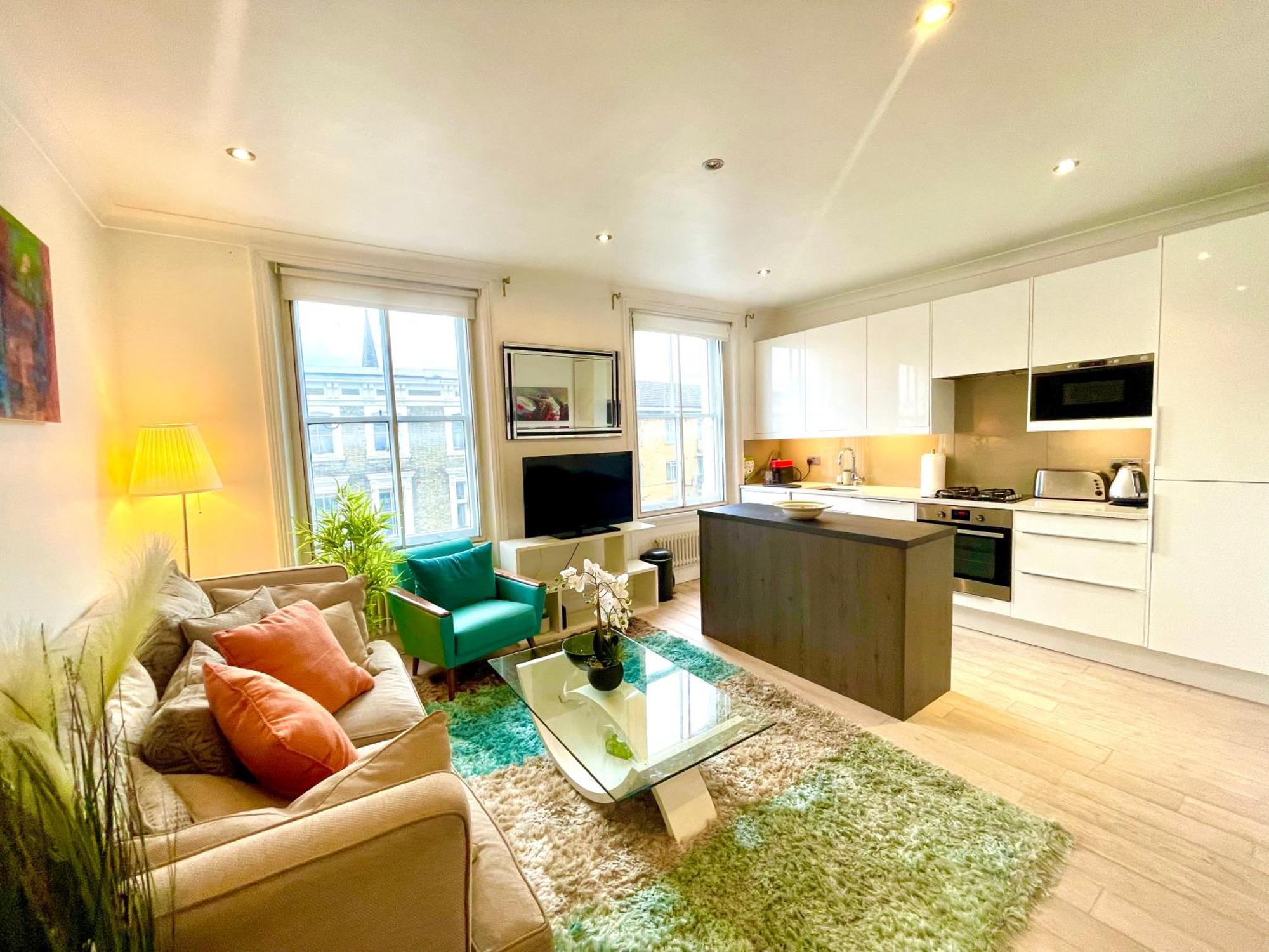 2 Beds Flat Chelsea West Brompton Apartment London