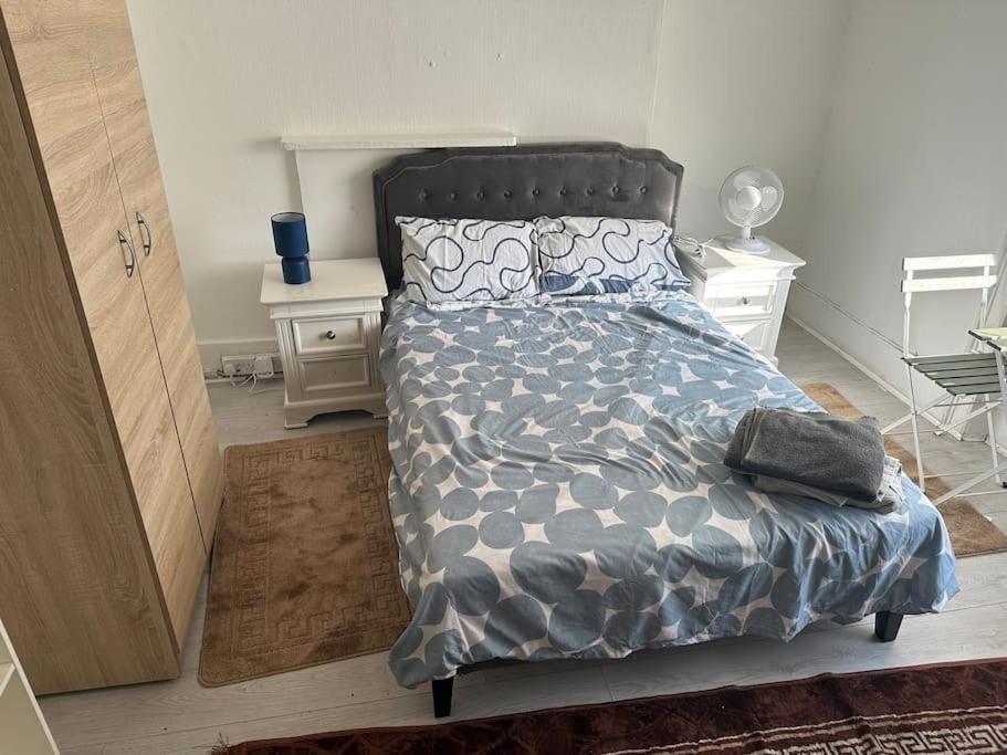 Lejlighed 1 Bedroom 220 *