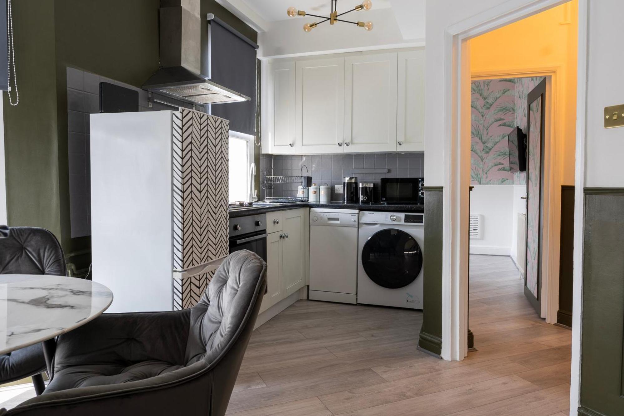 5c- Stylish Urban Retreat - Spacious 2 Bed Flat Londres