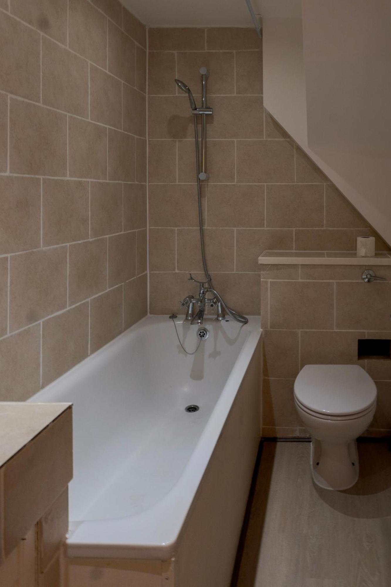 5c- Stylish Urban Retreat - Spacious 2 Bed Flat Appartement Londres