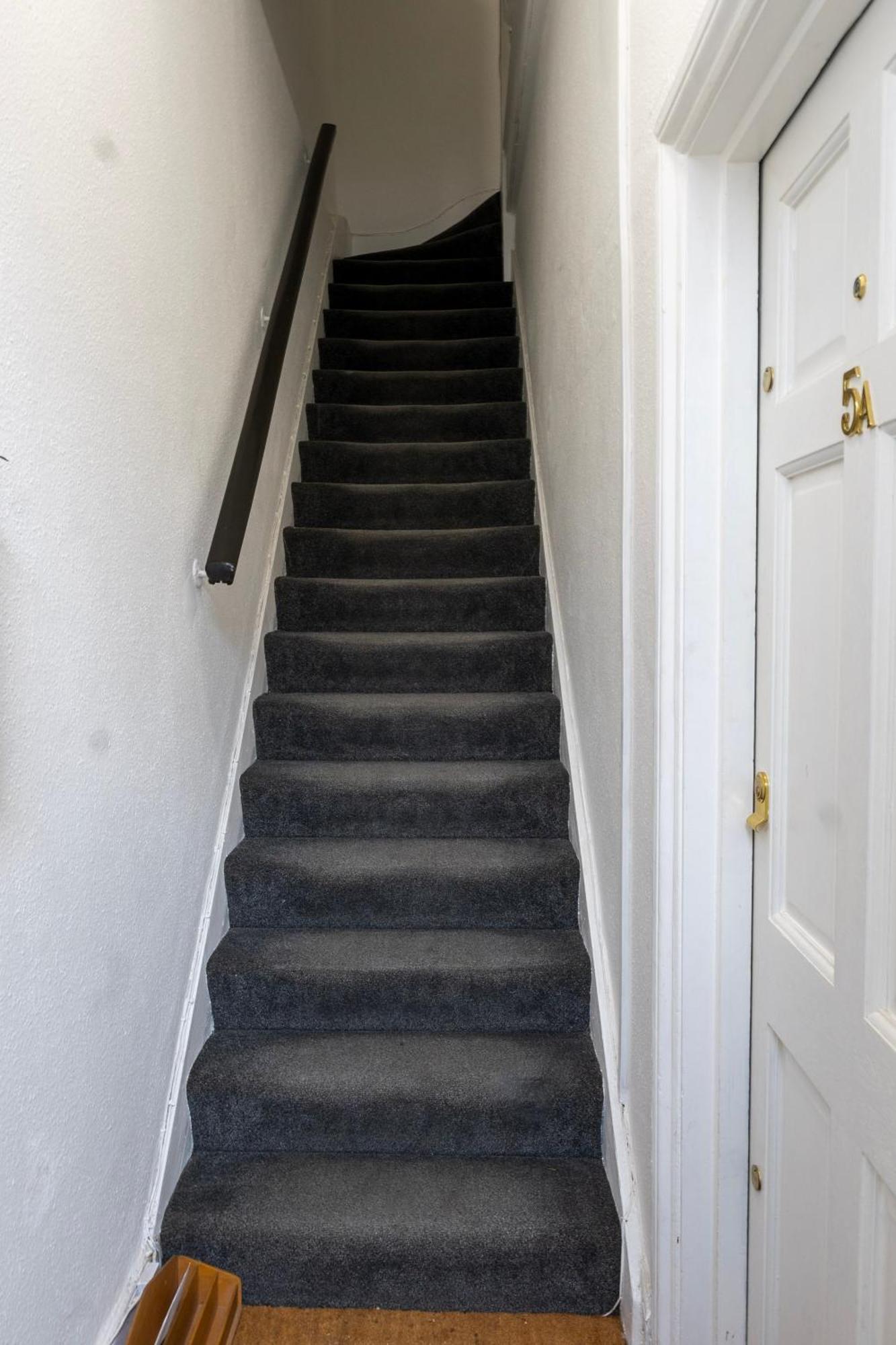 5c- Stylish Urban Retreat - Spacious 2 Bed Flat * Londres