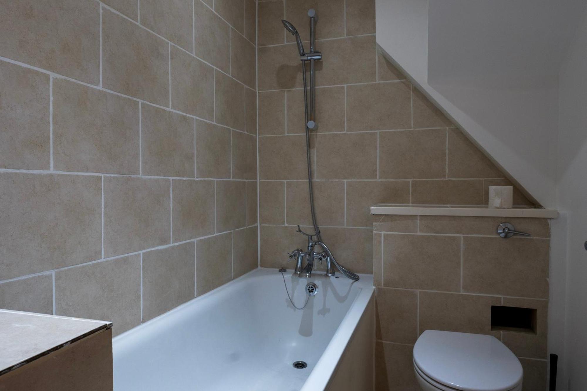 Appartement 5c- Stylish Urban Retreat - Spacious 2 Bed Flat