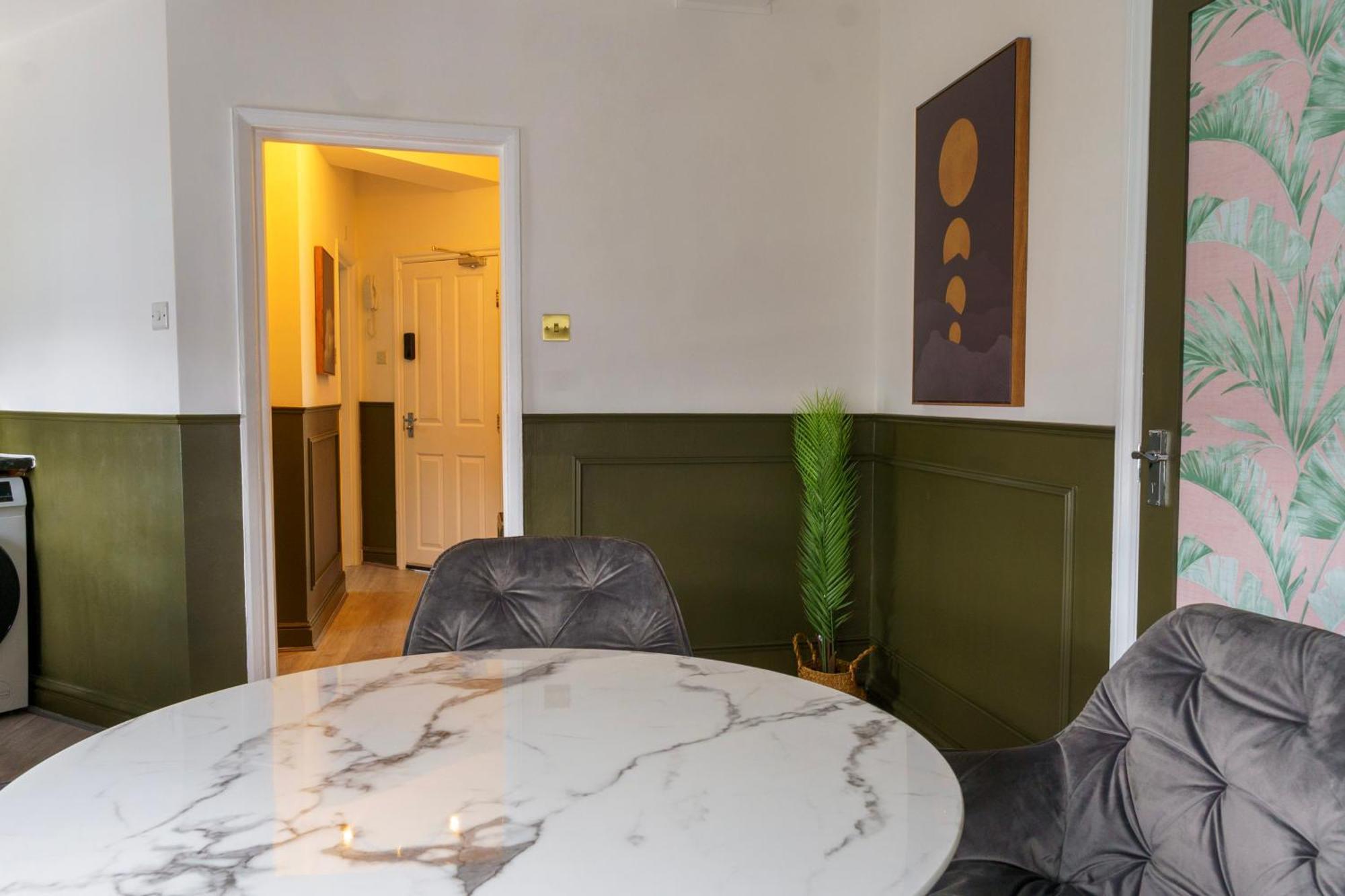 5c- Stylish Urban Retreat - Spacious 2 Bed Flat Londres