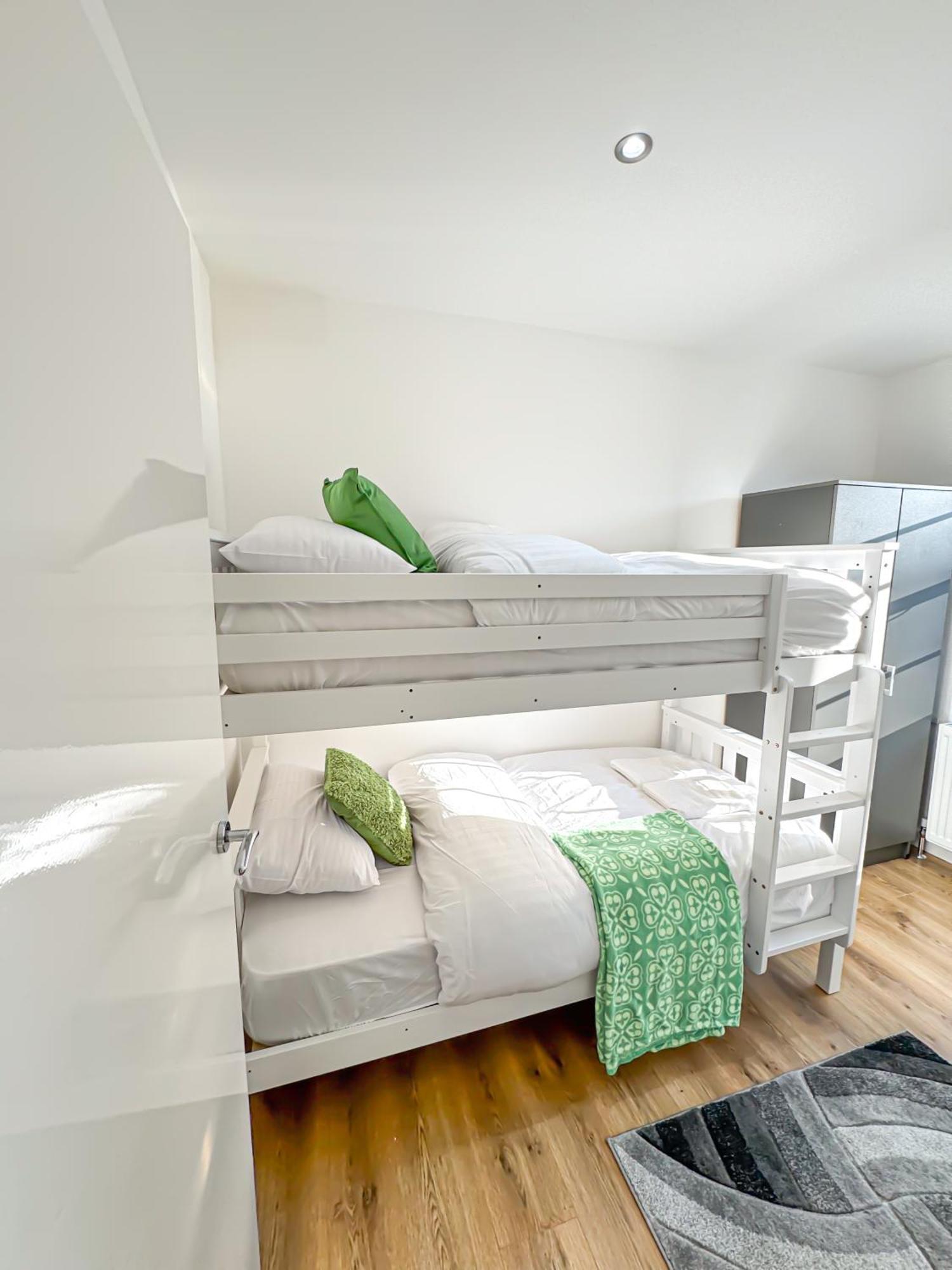 Luxury Flat For 6 - 5 Min Walk From Camden Market Hw4 Leilighet London