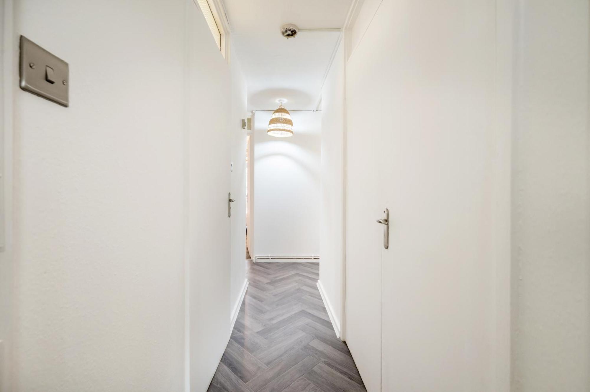 2-bed Flat Near Earls Court
