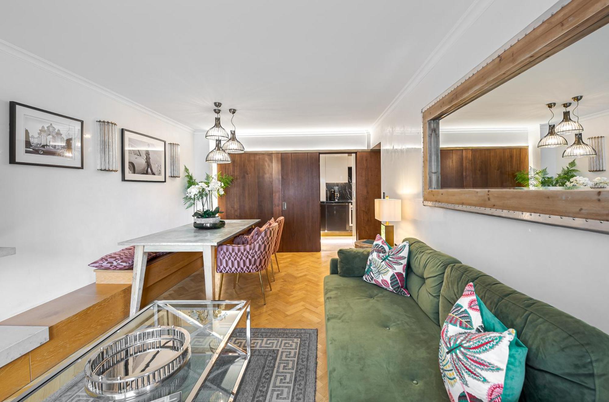 Charming 2 Bed Flat In Knightsbridge Balcony View Of Harrods Appartamento Londra